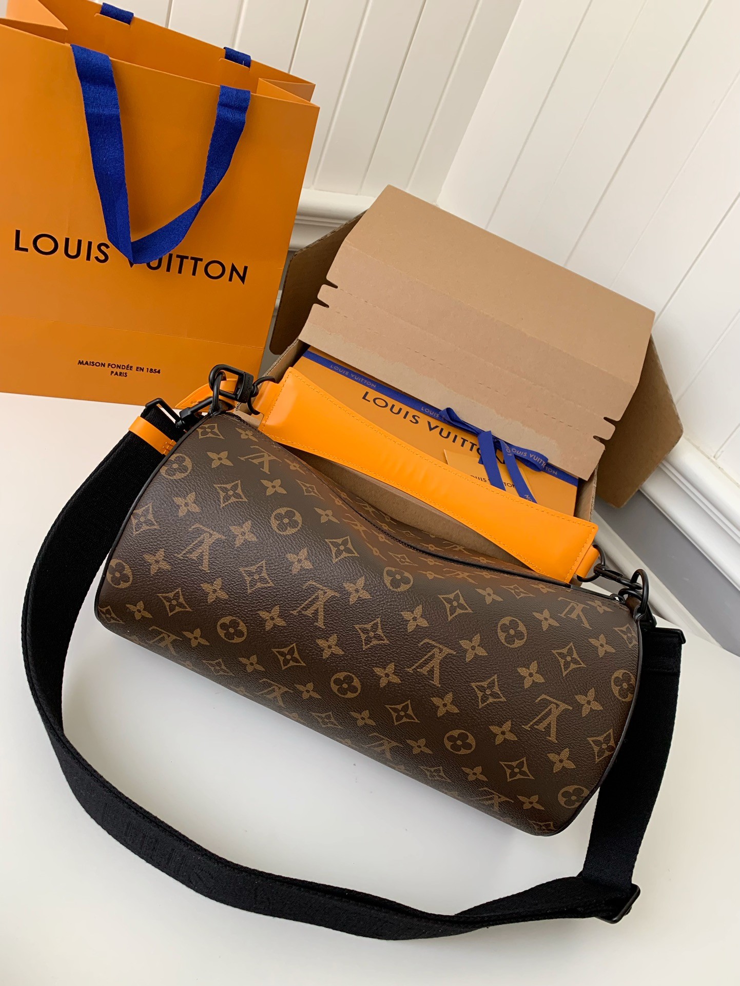 Louis Vuitton 2023 SOFT POLOCHON handbag M46691