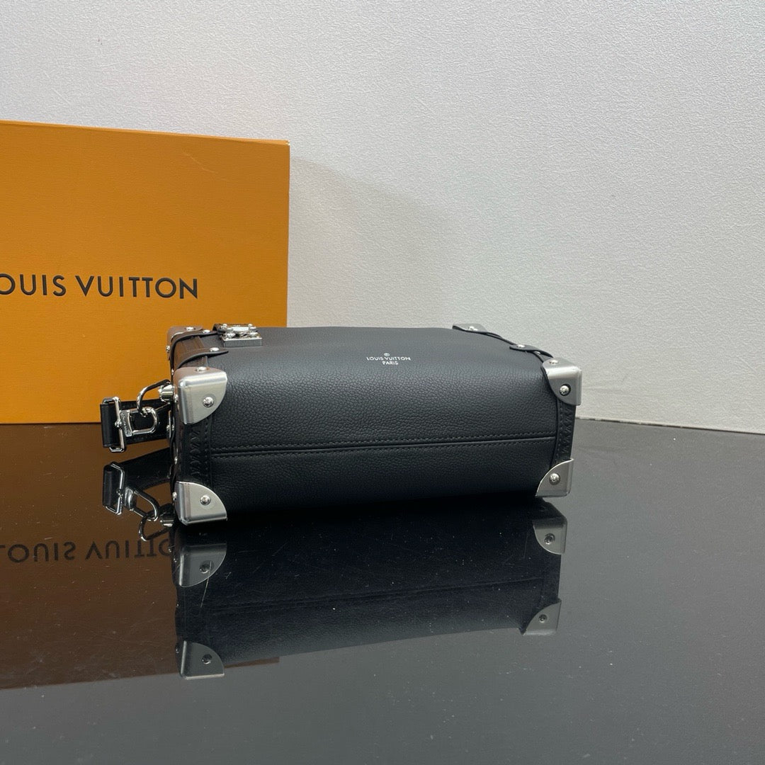 LOUIS VUITTON Trunk Shoulder bag/top quality M25160