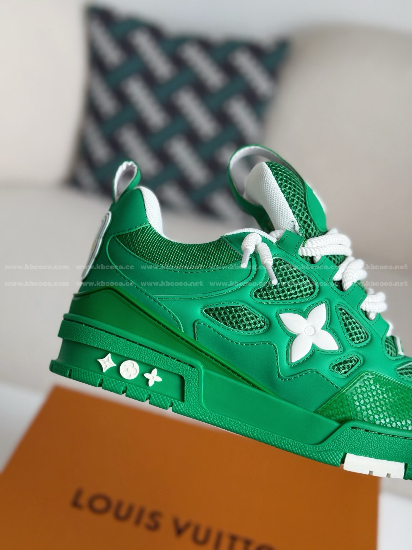 【#5694】 LOUIS VUITTON SKATE SNEAKERS