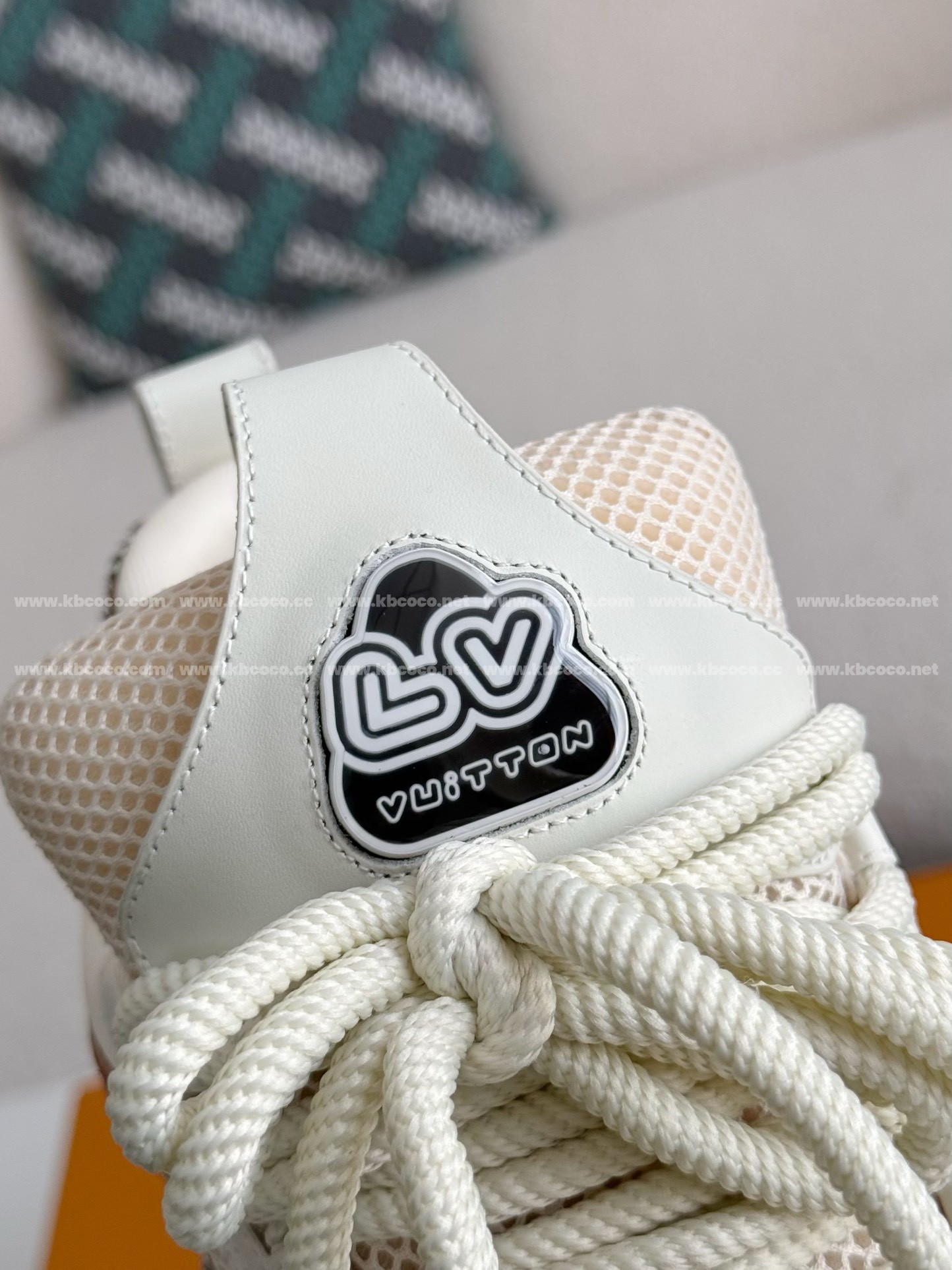 【#4071】 LOUIS VUITTON SKATE SNEAKERS