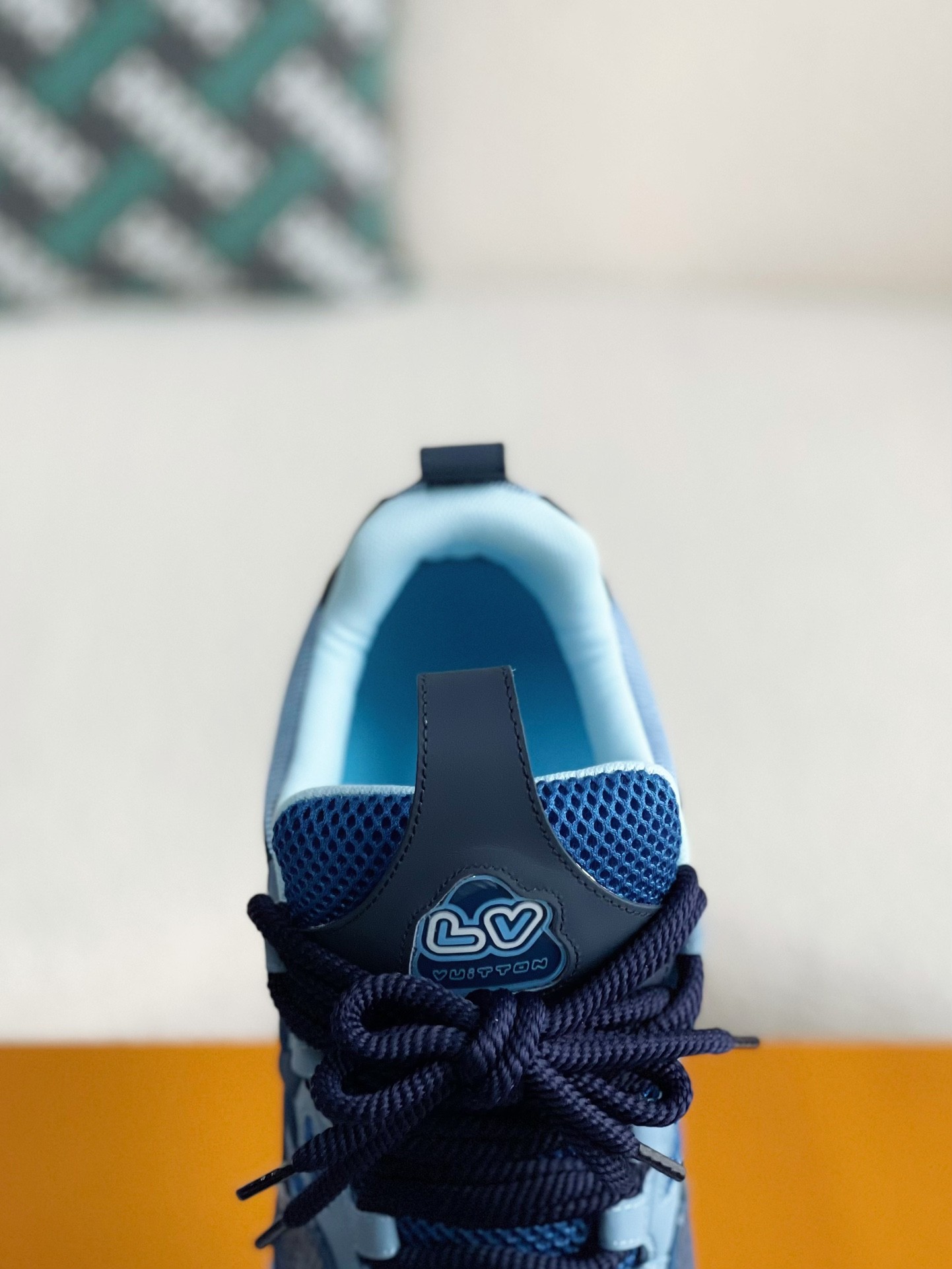 LOUIS VUITTON RUNNER TATIC sneaker