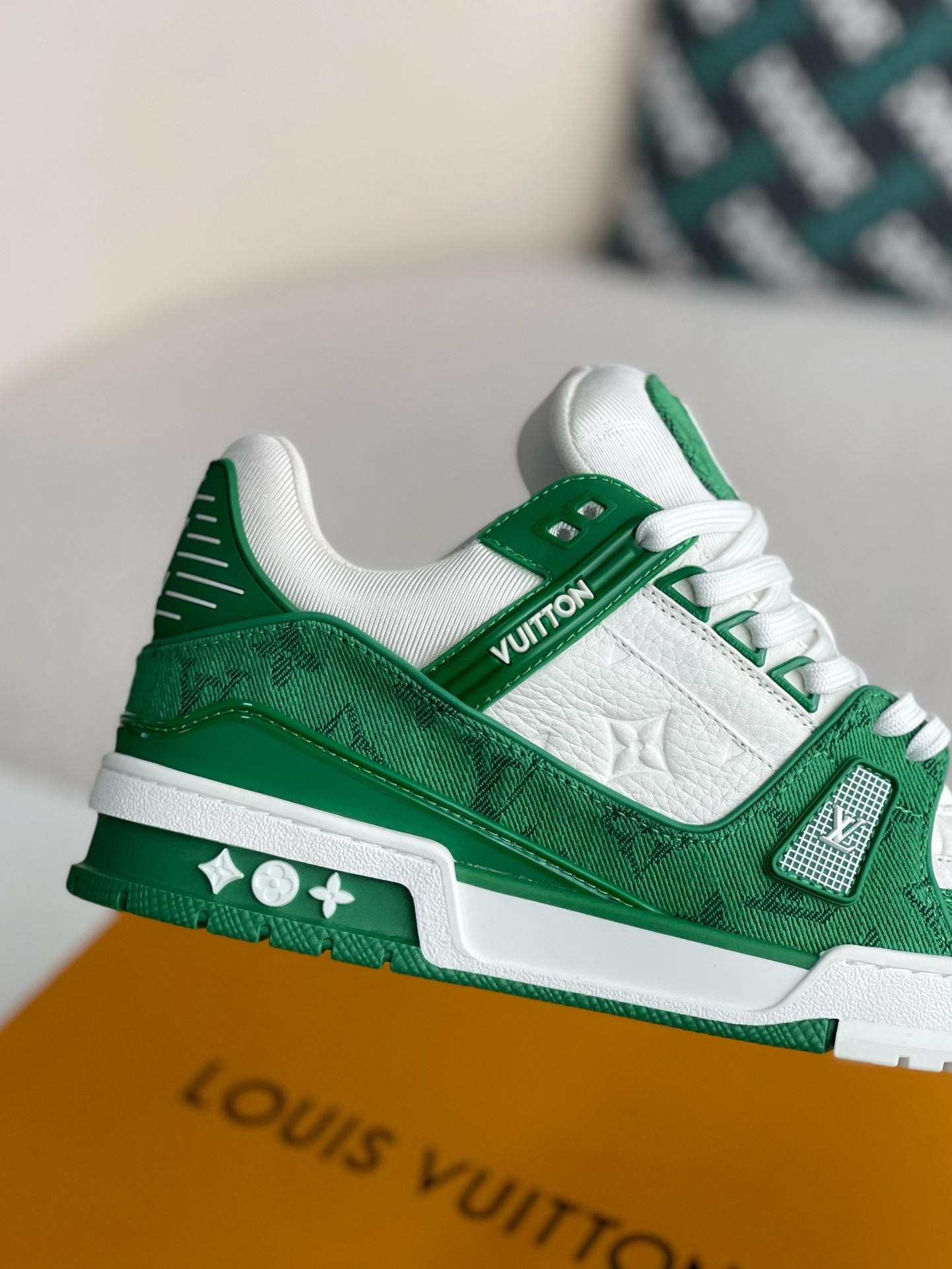 【#314】 LOUIS VUITTON TRAINER 1A8FN8 Sneakers