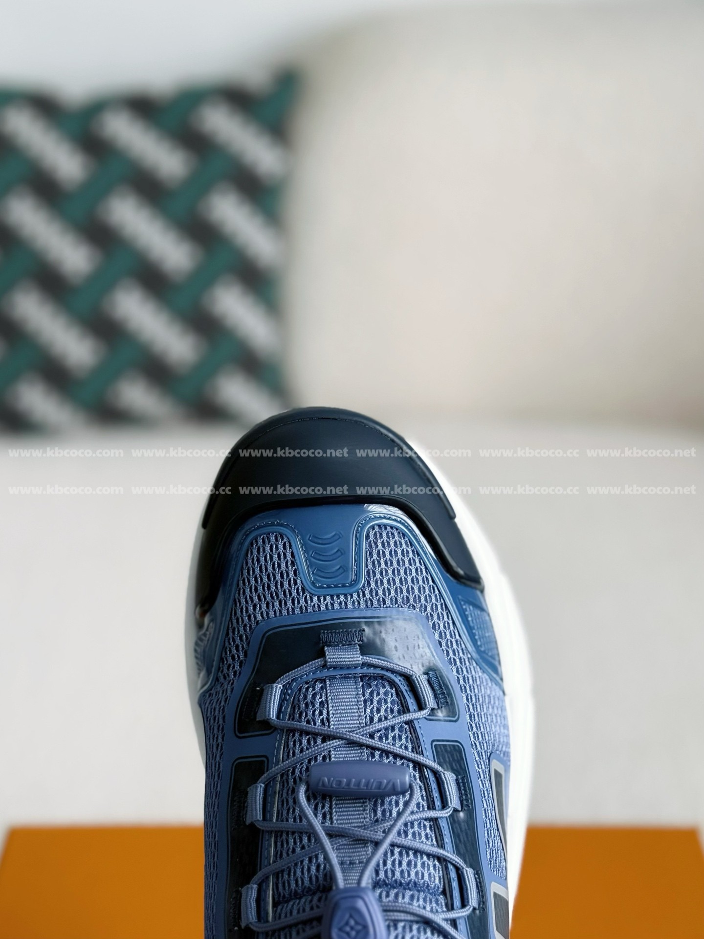 【#5227】 LOUIS VUITTON RUNNER TATIC CASUAL SHOES