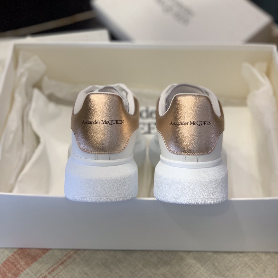 Alexander McQueen MQ rose gold tailSneakers