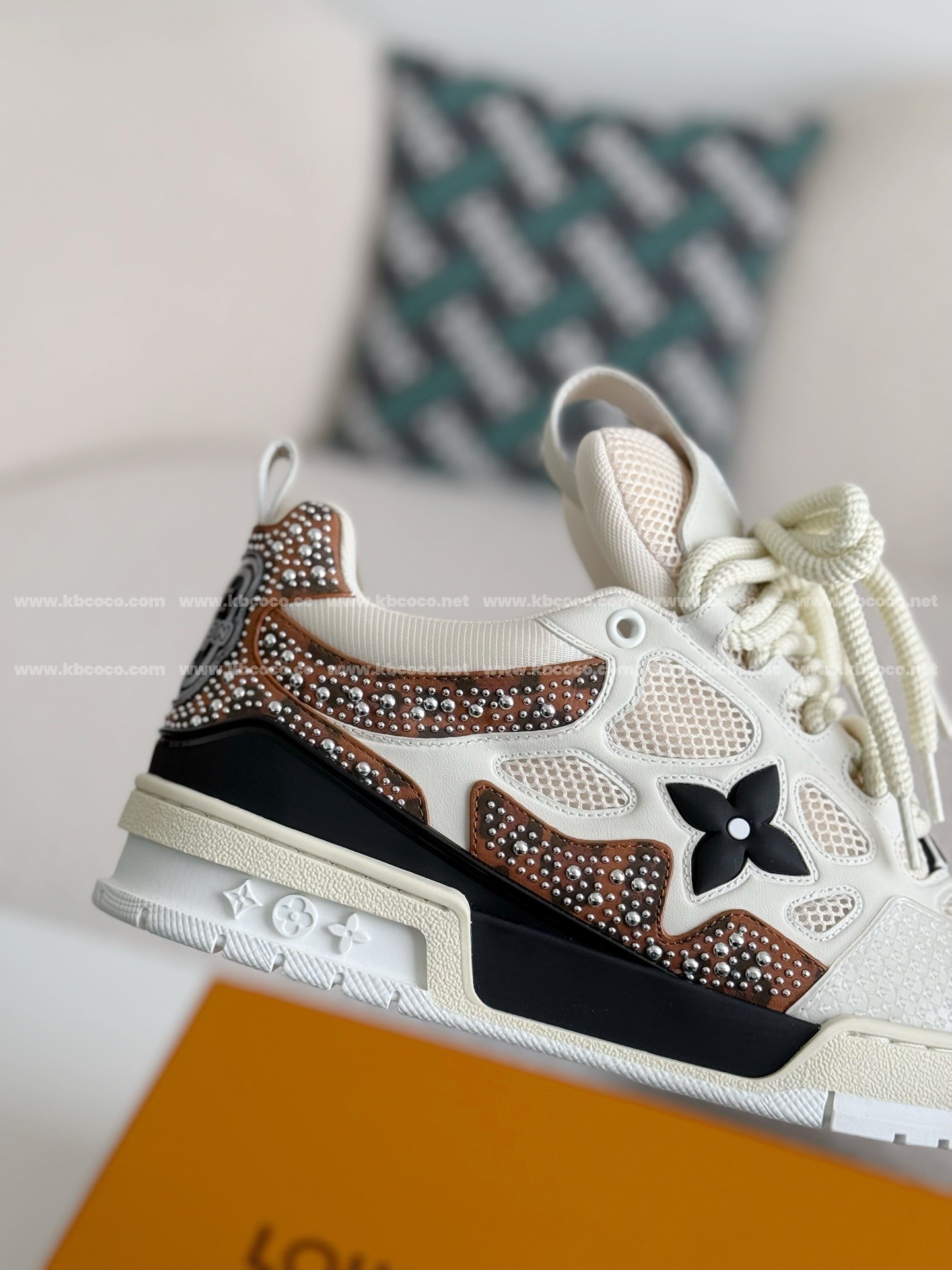 【#4071】 LOUIS VUITTON SKATE SNEAKERS