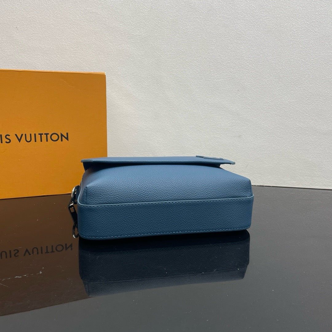 LOUIS VUITTON FastlineMessenger Crossbody bag/top quality M24750