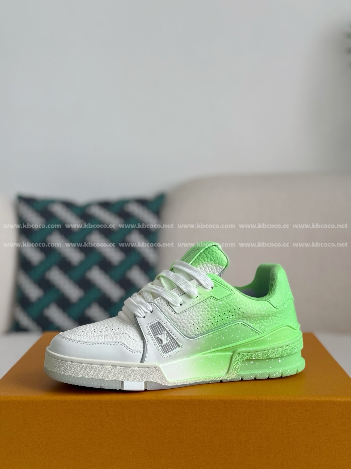 【#5197】 LOUIS VUITTON TRAINER SNEAKERS