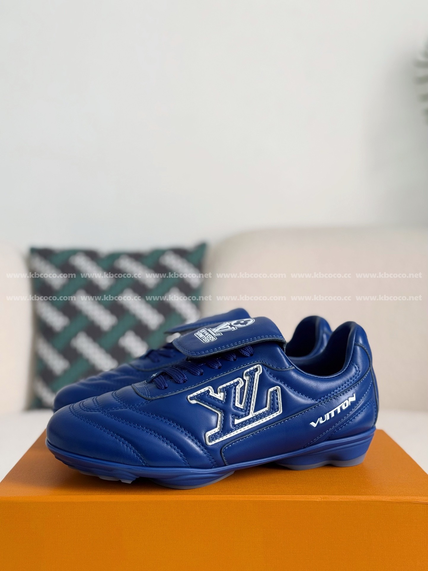 【#4248】LV Footprint Soccer Sneaker