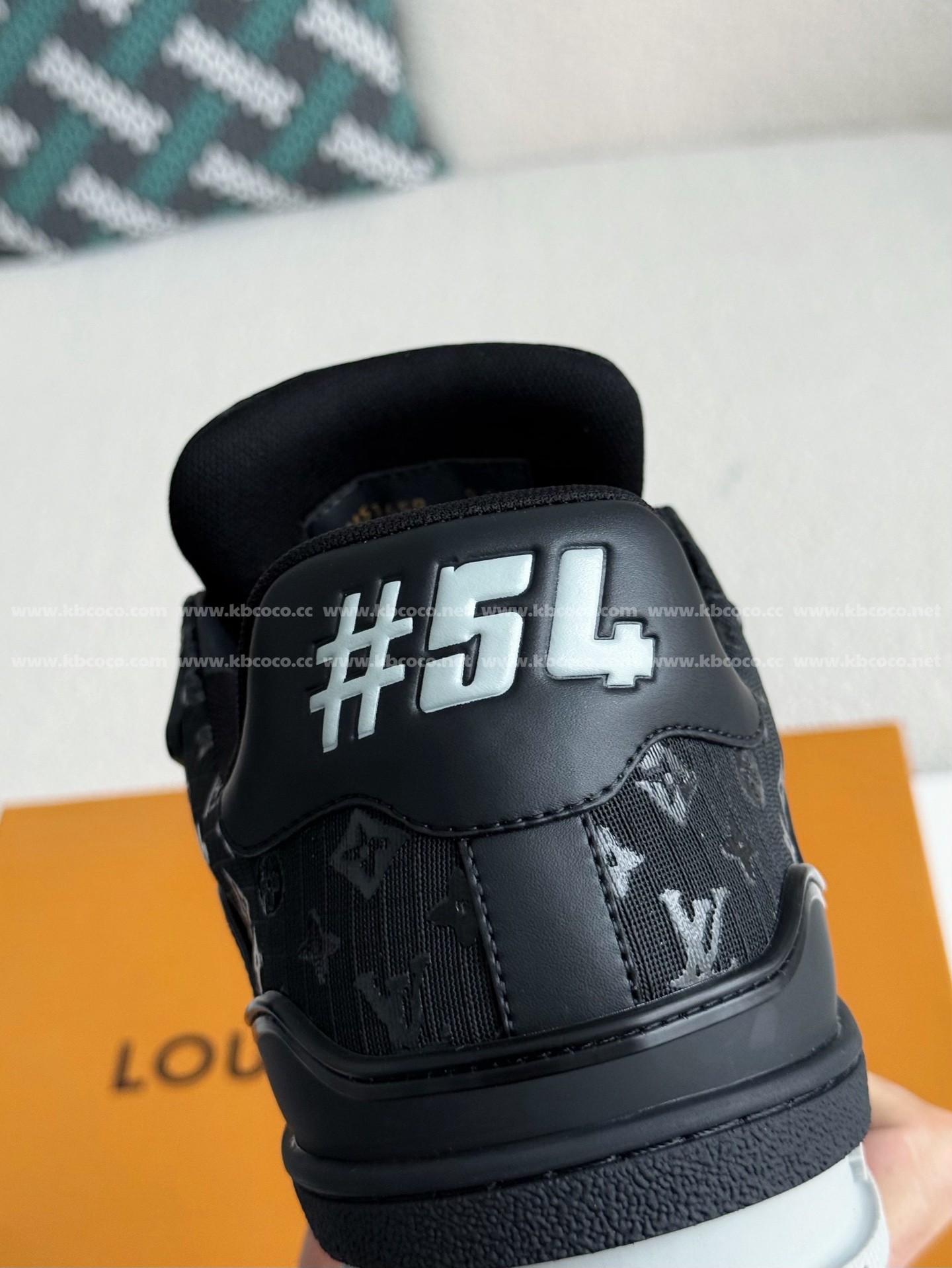 【#5260】 LOUIS VUITTON TRAINER SNEAKERS