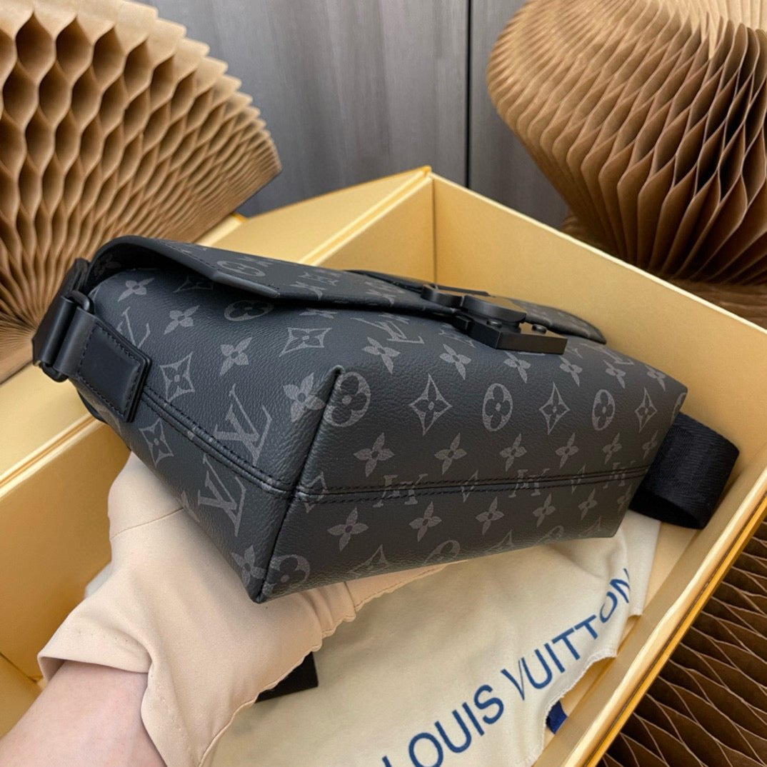 LOUIS VUITTON S-CAPE Shoulder bag/crossbody bag/Top Quality M46794