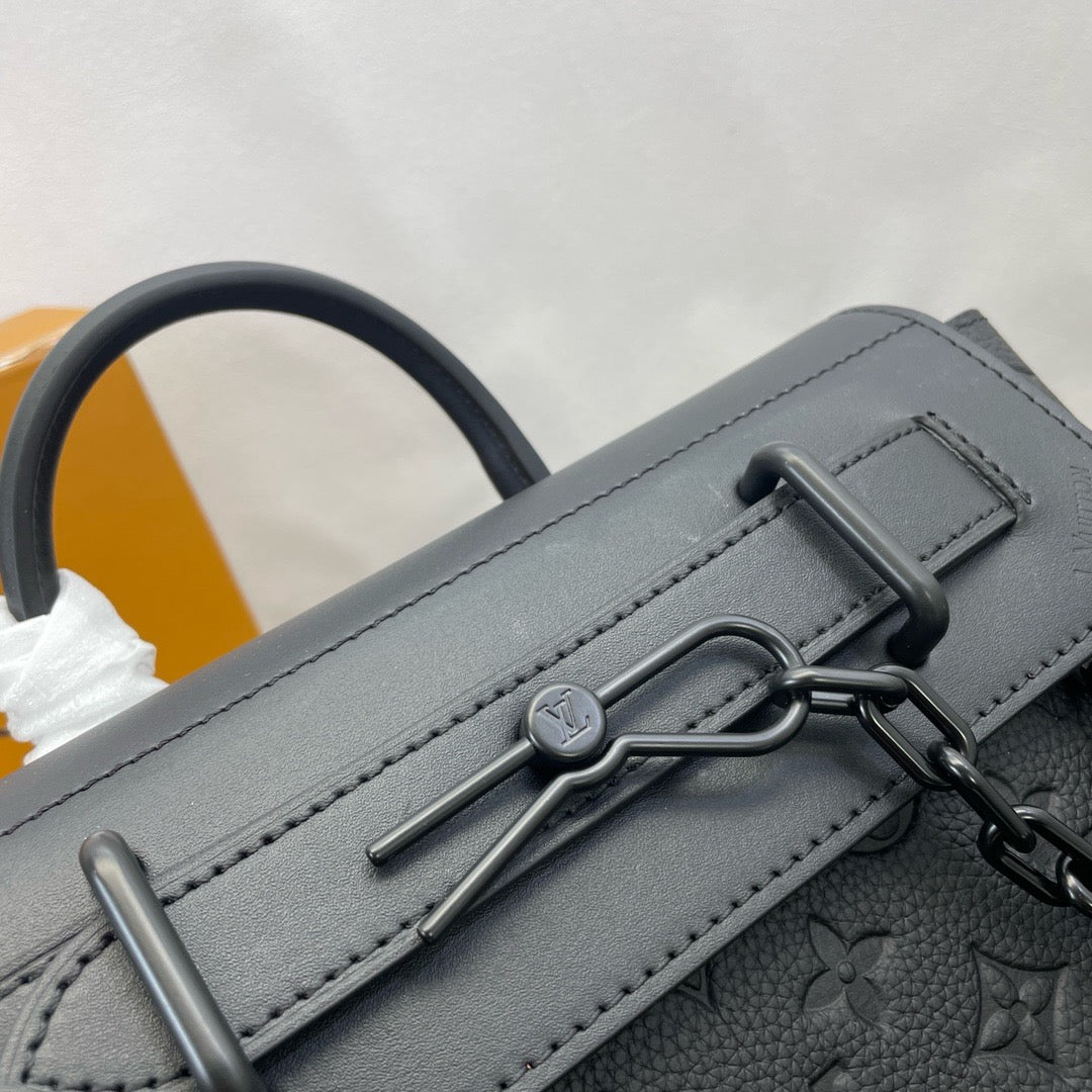 LOUIS VUITTON Steamer Crossbody bag/top quality M24436