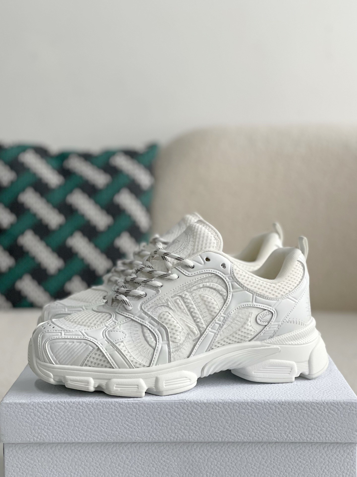 【#3362】 DlOR Running Sneakers