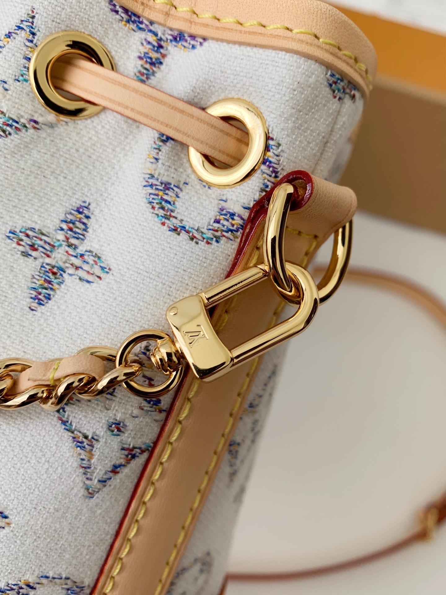 Louis Vuitton The new Nano No é M83453