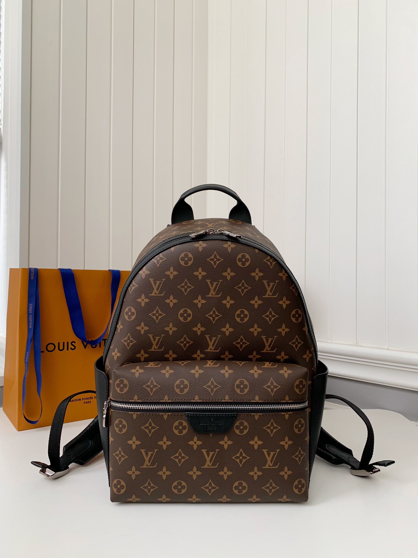 Louis Vuitton 24s New DlScOvery SmalBackpack M46684, Top Quality