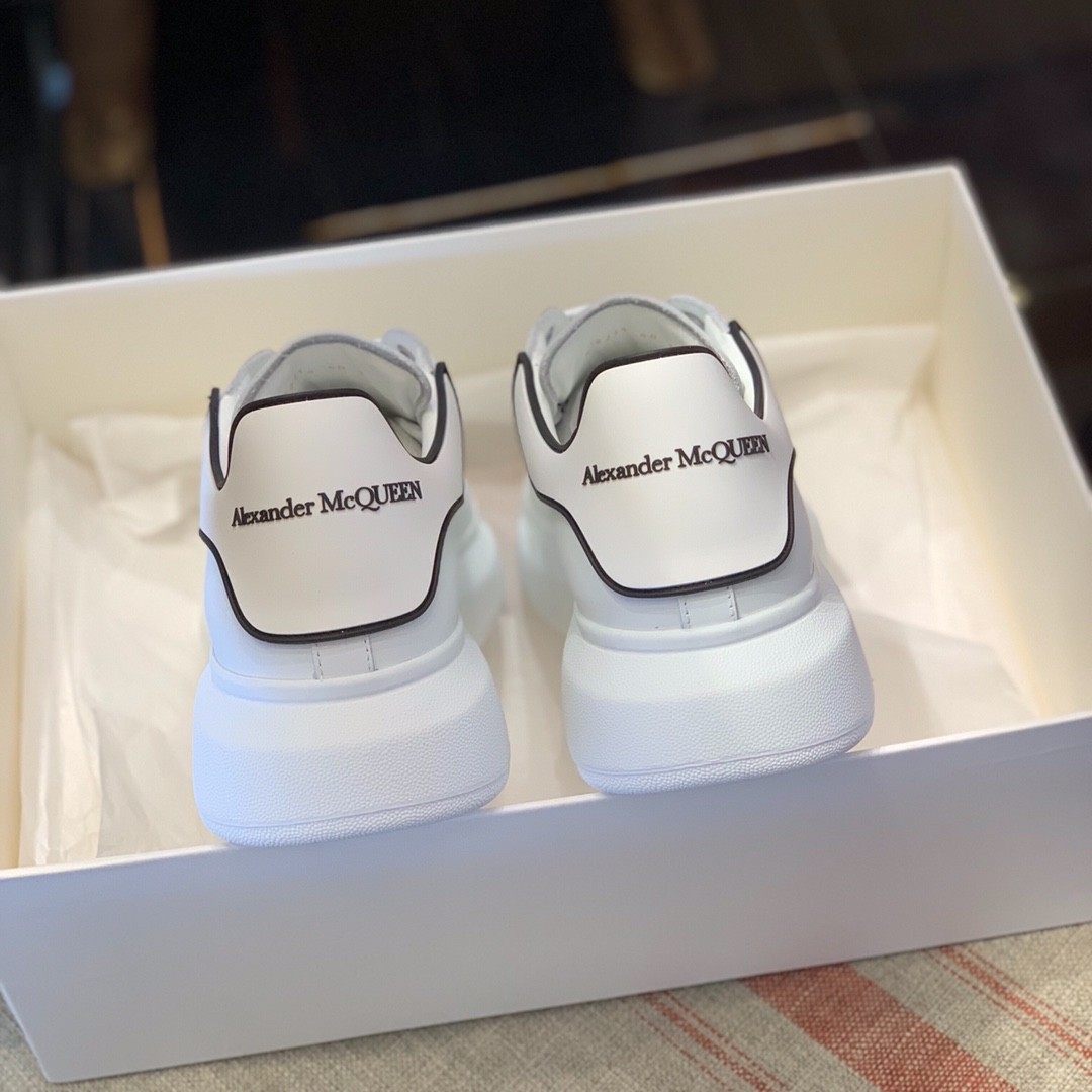 Alexander McQueen MQ white film tailSneakers