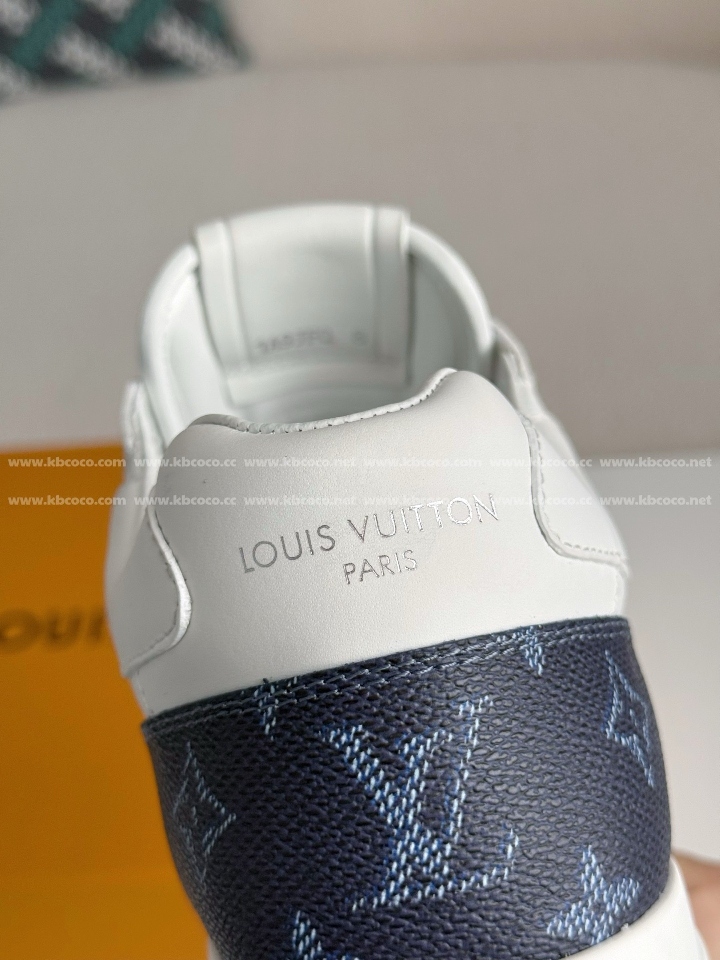 【#4679】 LOUIS VUITTON RUN AWAYCASUAL SHOES