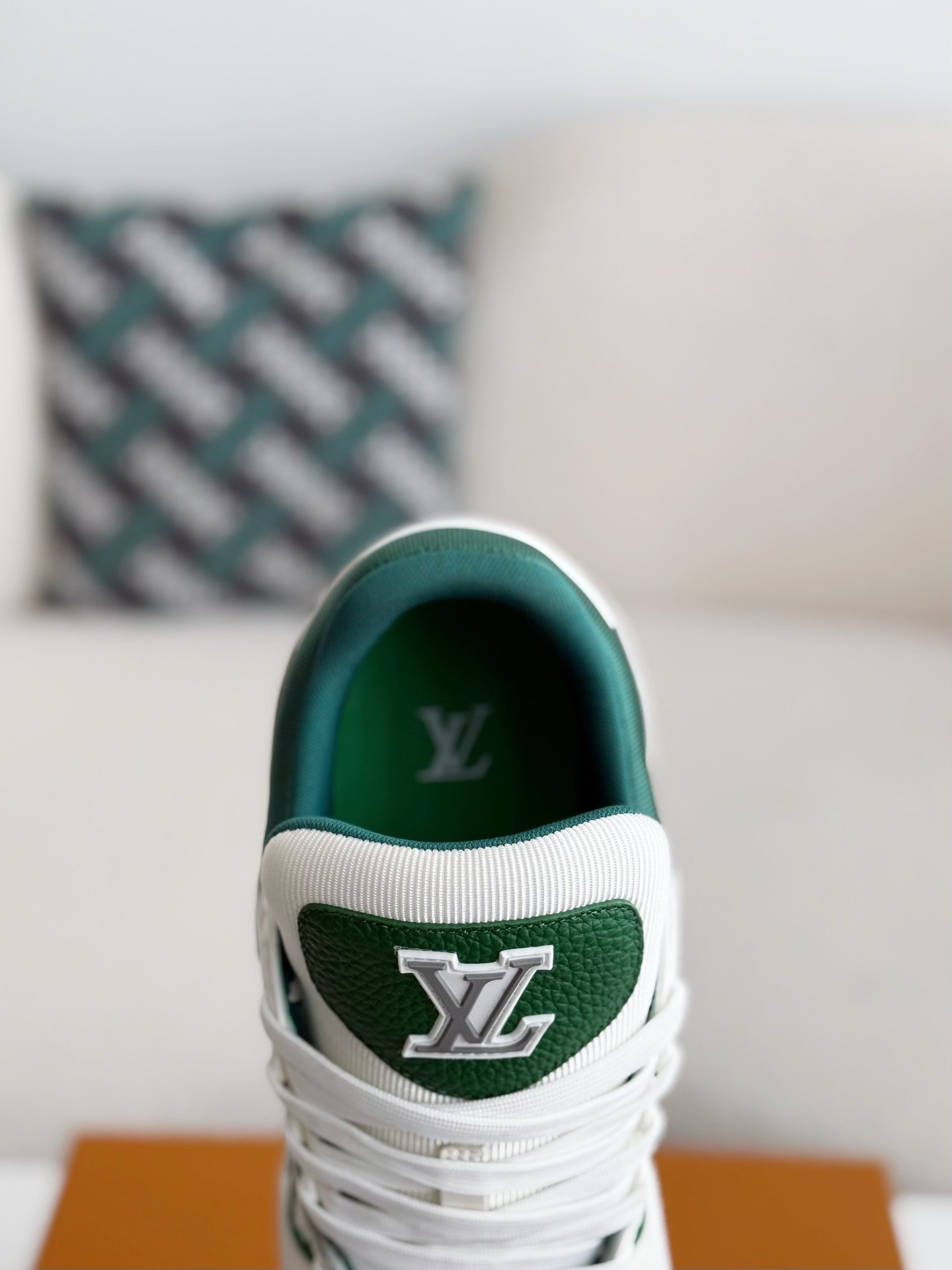 [#3886]LOUIS VUITTON TRAINER SNEAKERS