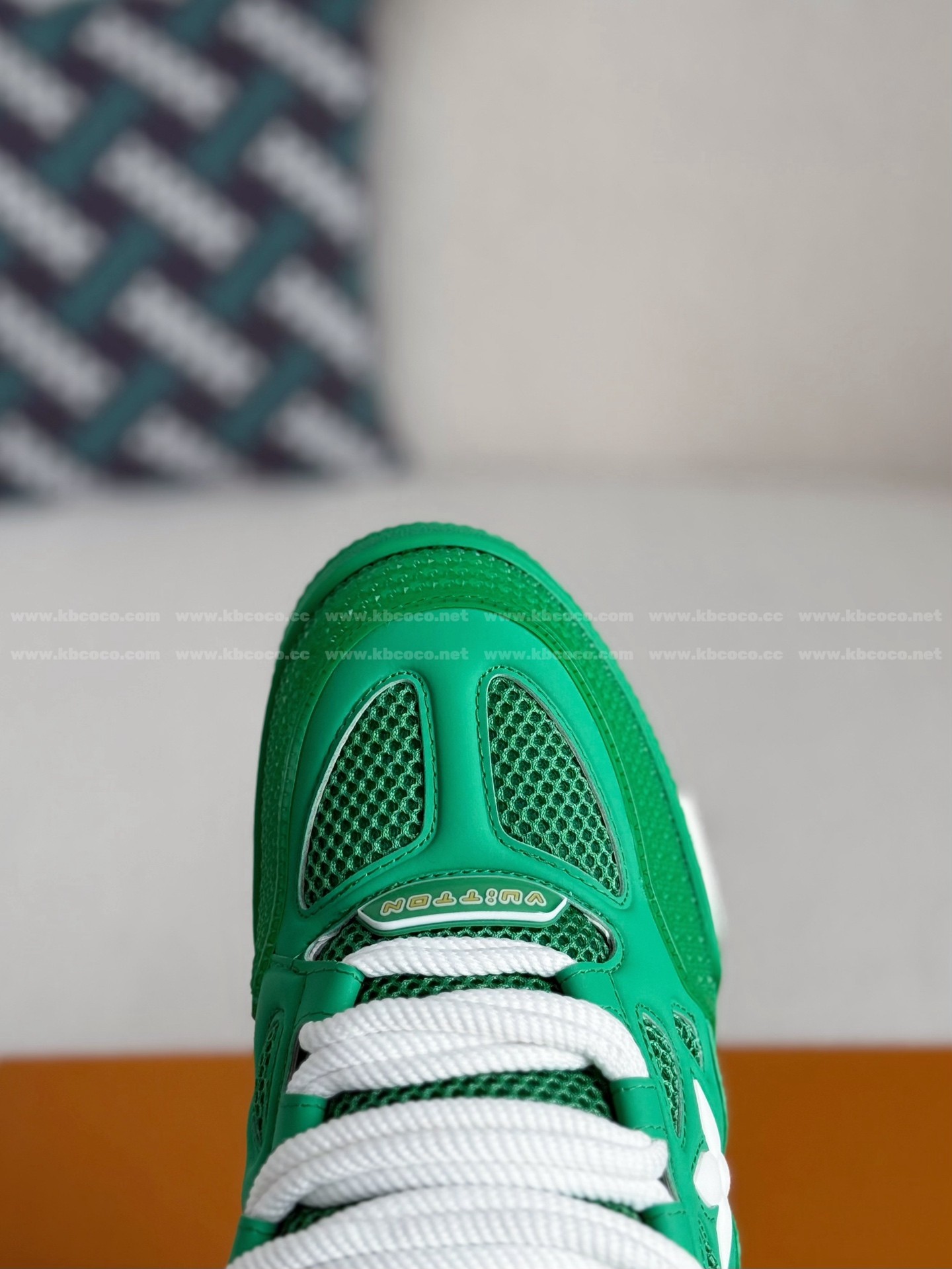 【#5694】 LOUIS VUITTON SKATE SNEAKERS