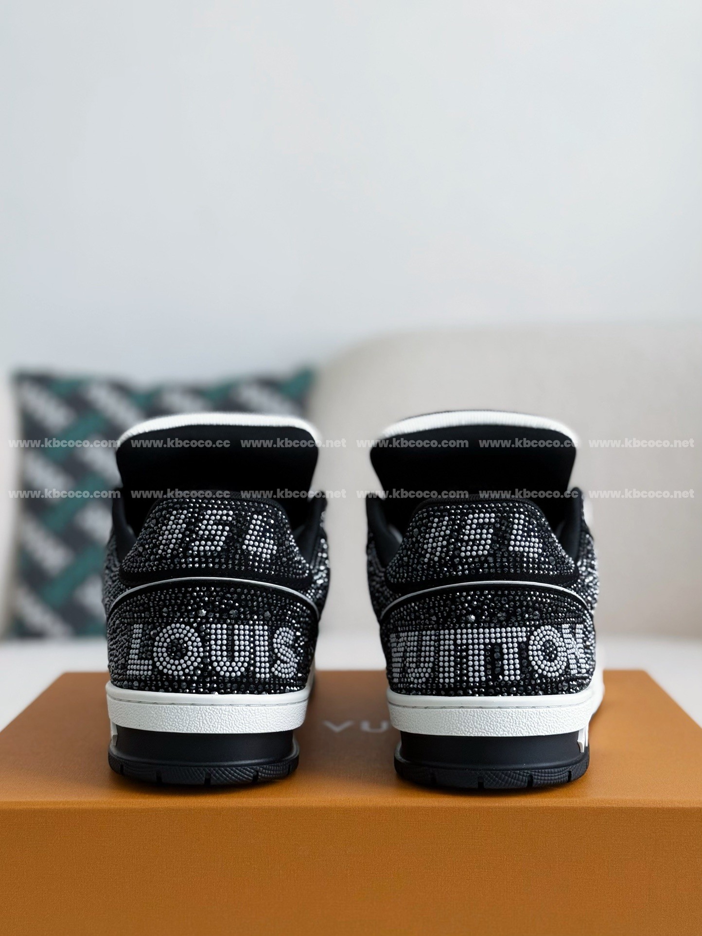 【#4101】LOUIS VUITTON TRAINER SNEAKERS