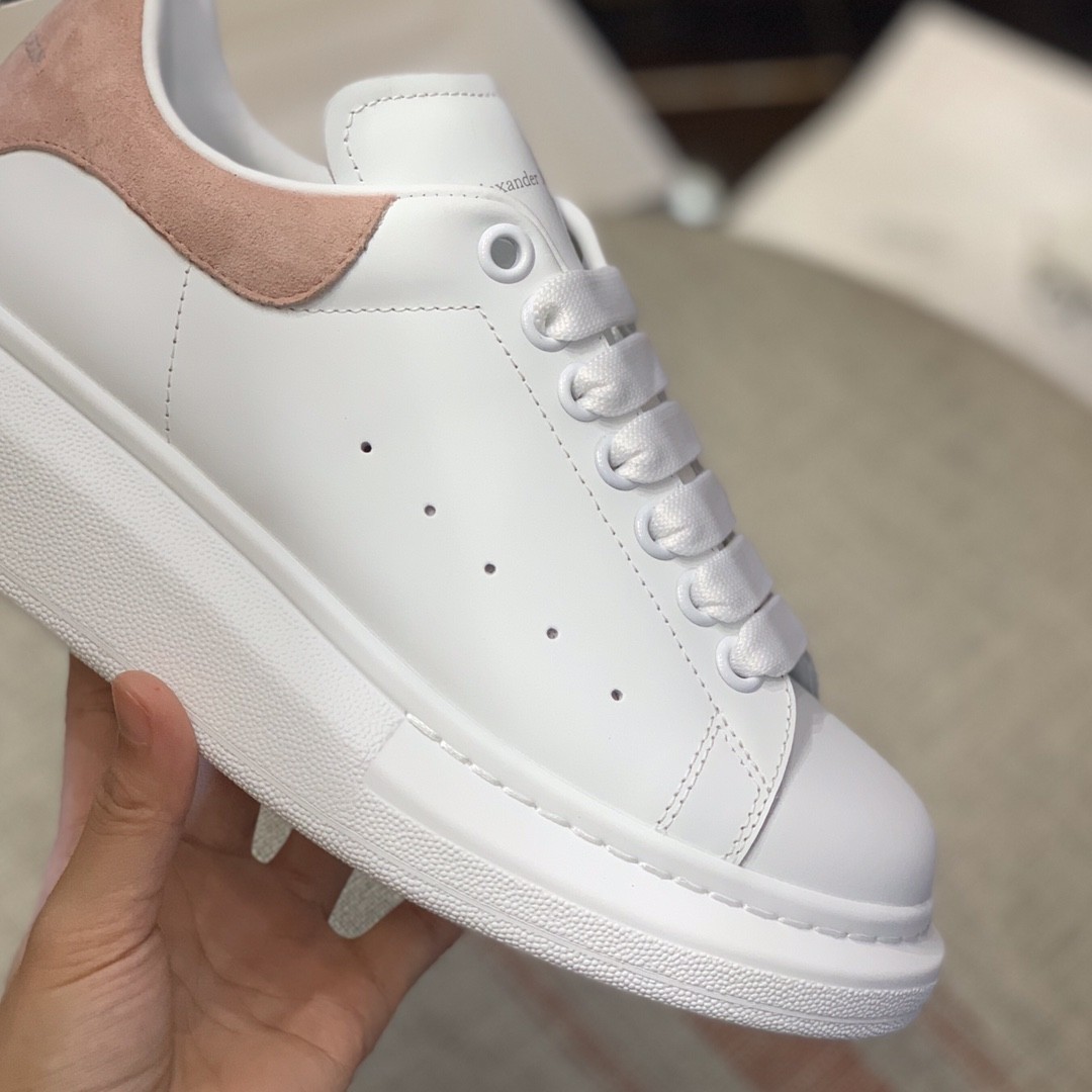 Alexander McQueen MQ pink velvet tail Sneakers