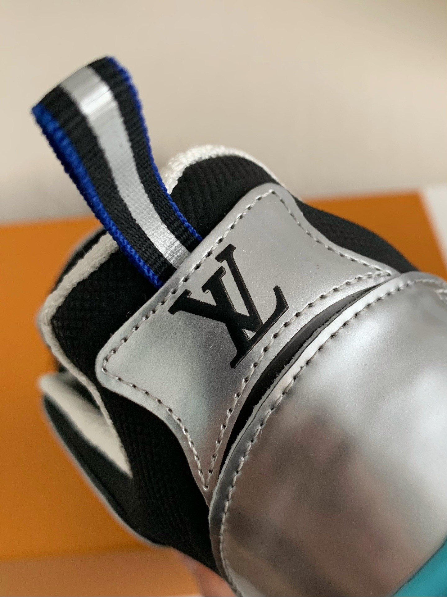 Louis Vuitton Runner Tatic Sneakers