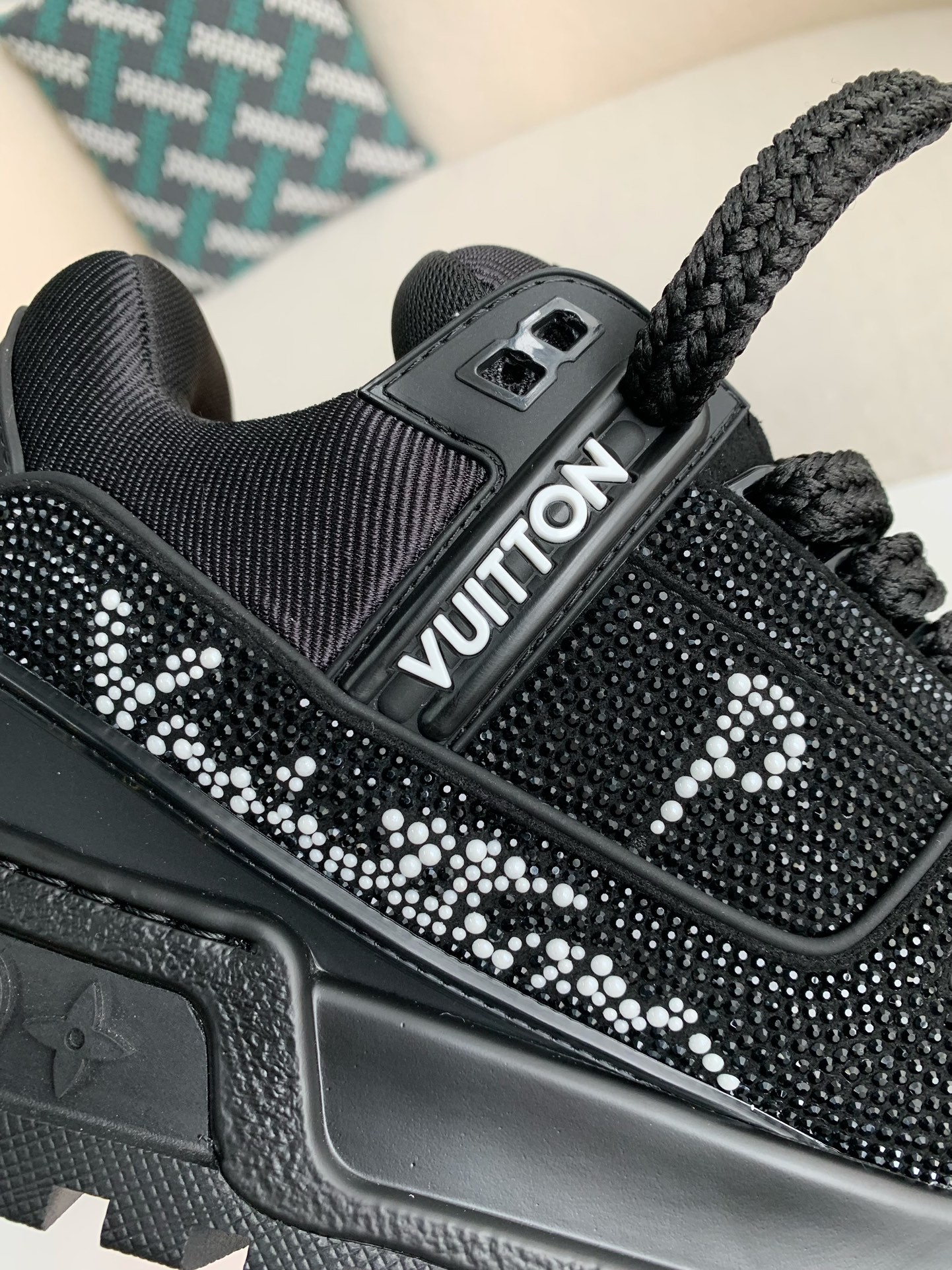 LOUIS VUITTON TRAINER MAXI SNEAKERS