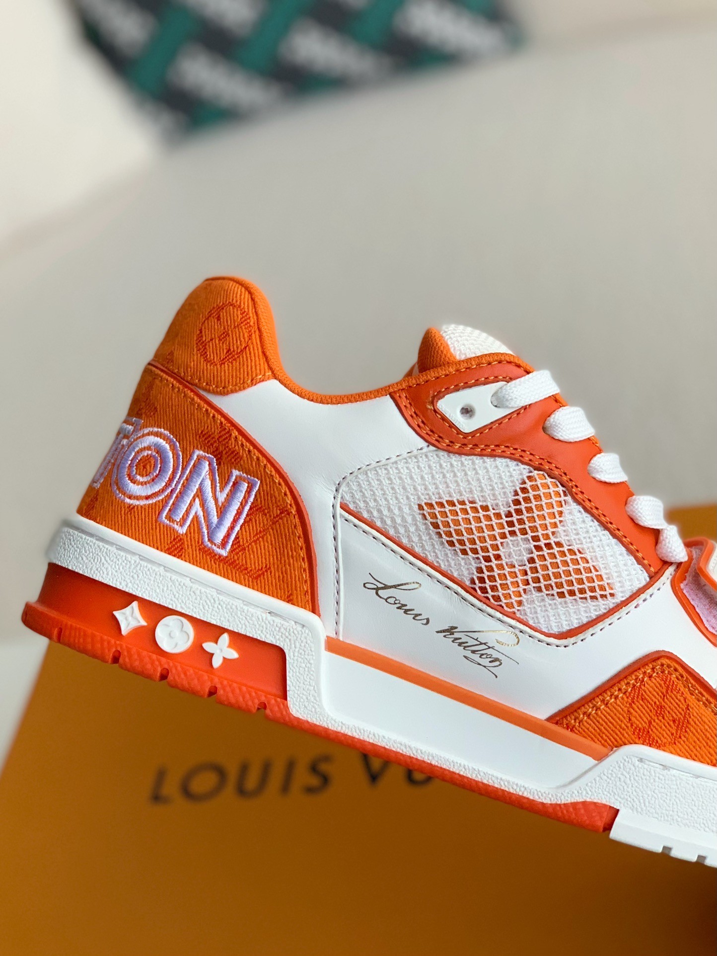 Louis Vuitton Trainer Sneakers Top quali