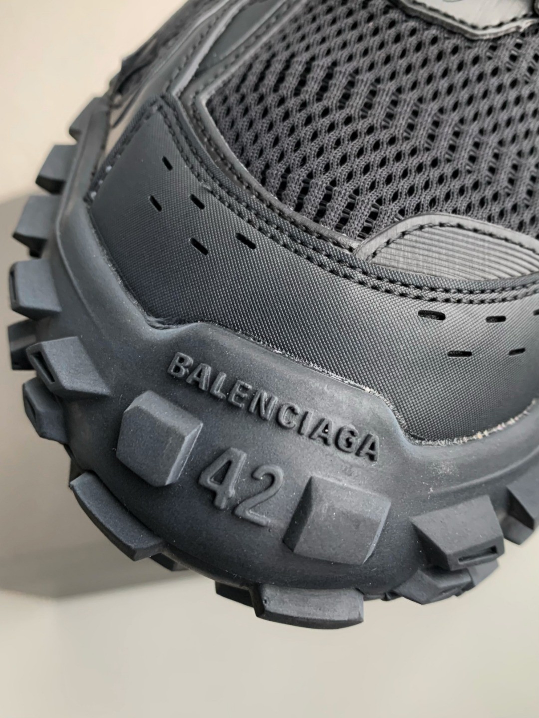 Balenciaga Bouncer Screw Sneakers