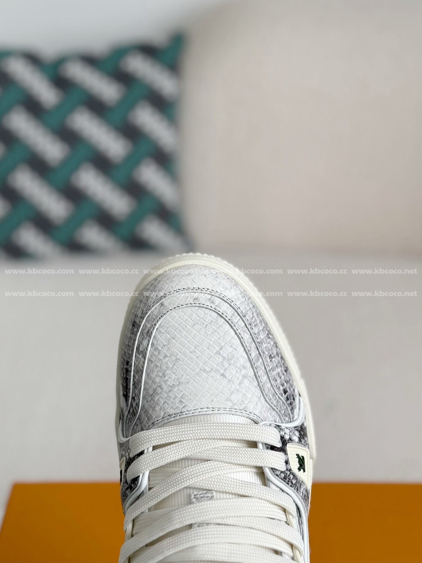 【#4541】LOUIS VUITTON TRAINER SNEAKERS