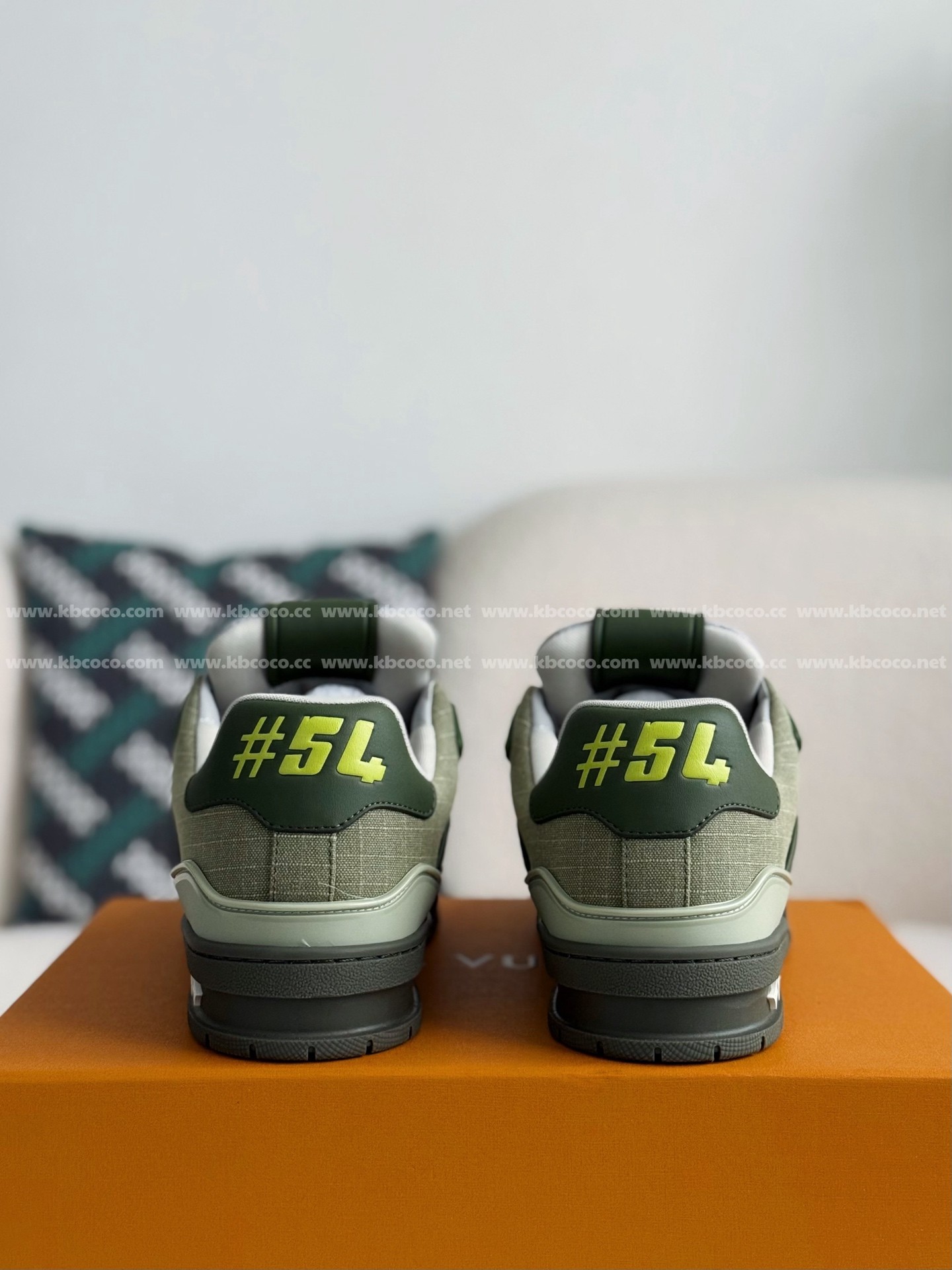 【#5280】 LOUIS VUITTON TRAINER SNEAKERS