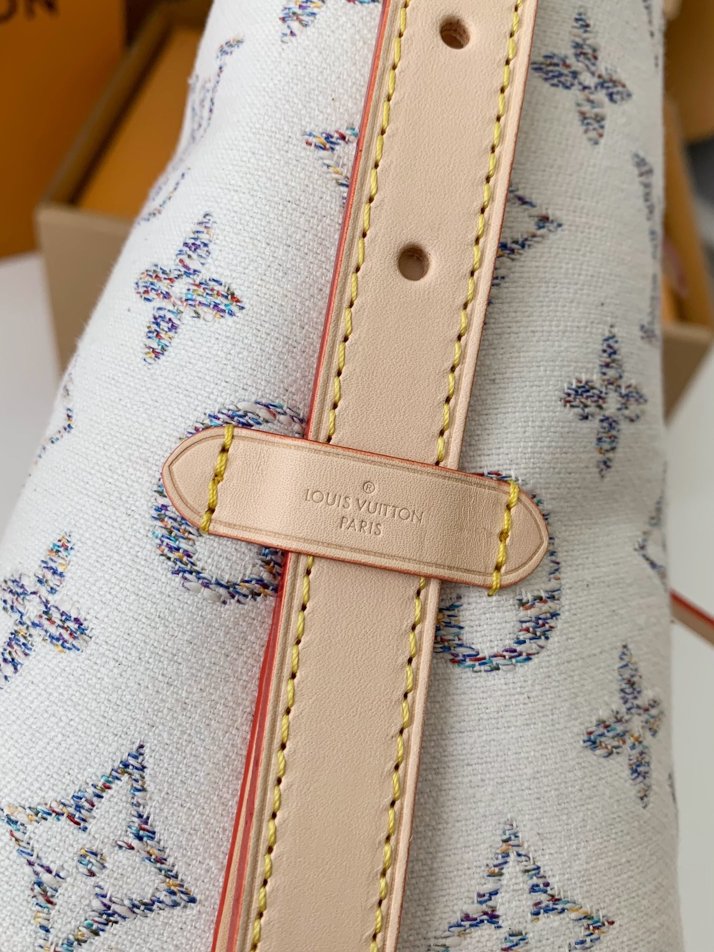 Louis Vuitton Carryall small handbag M24707