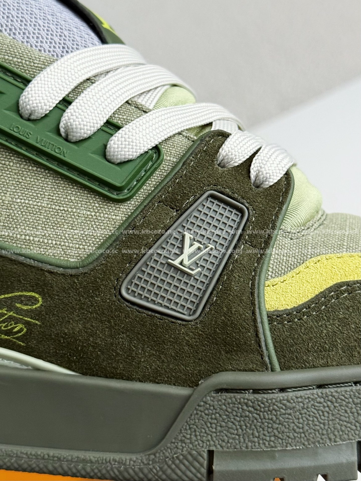 【#5280】 LOUIS VUITTON TRAINER SNEAKERS