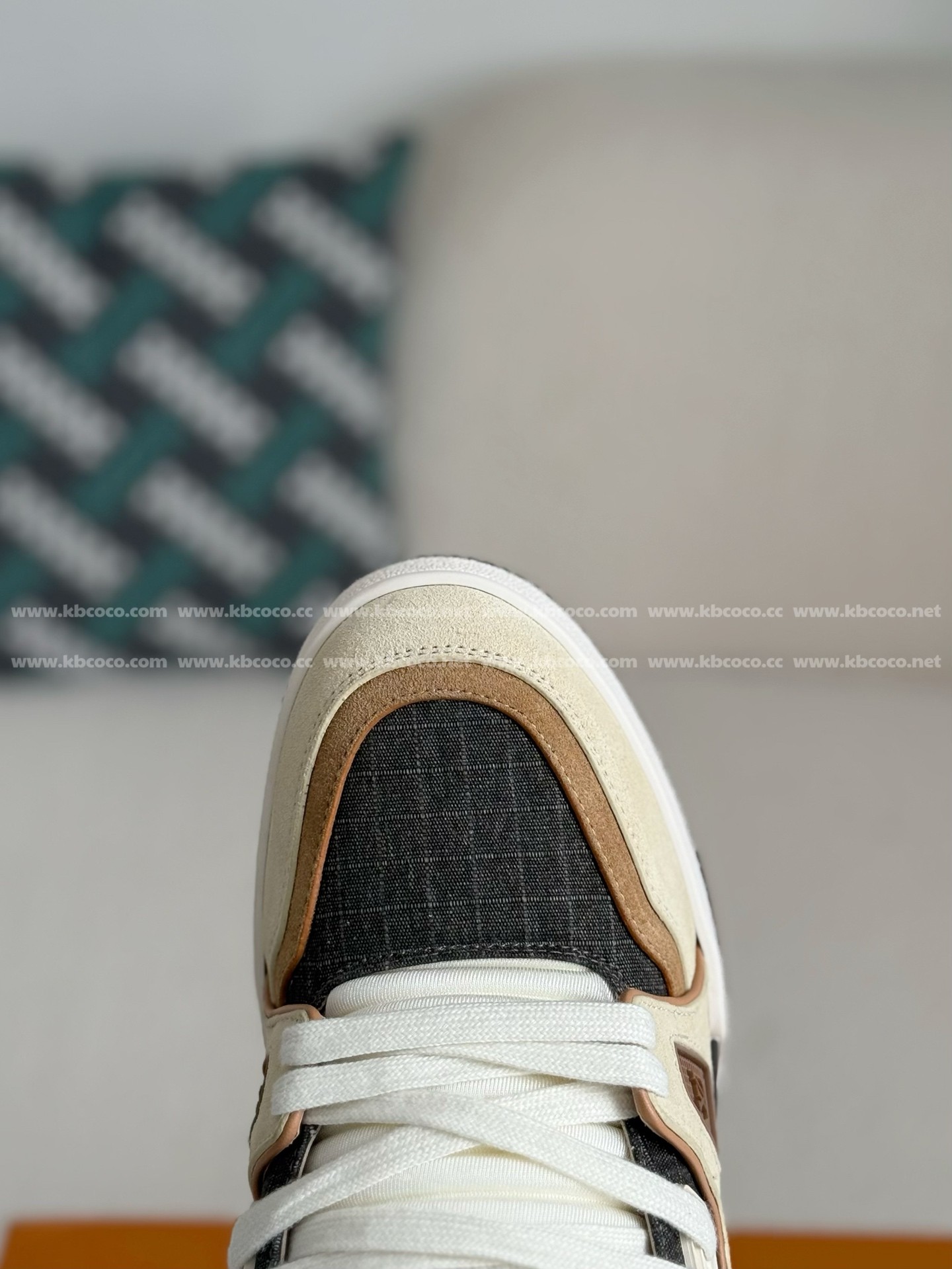 【#5285】 LOUIS VUITTON TRAINER SNEAKERS