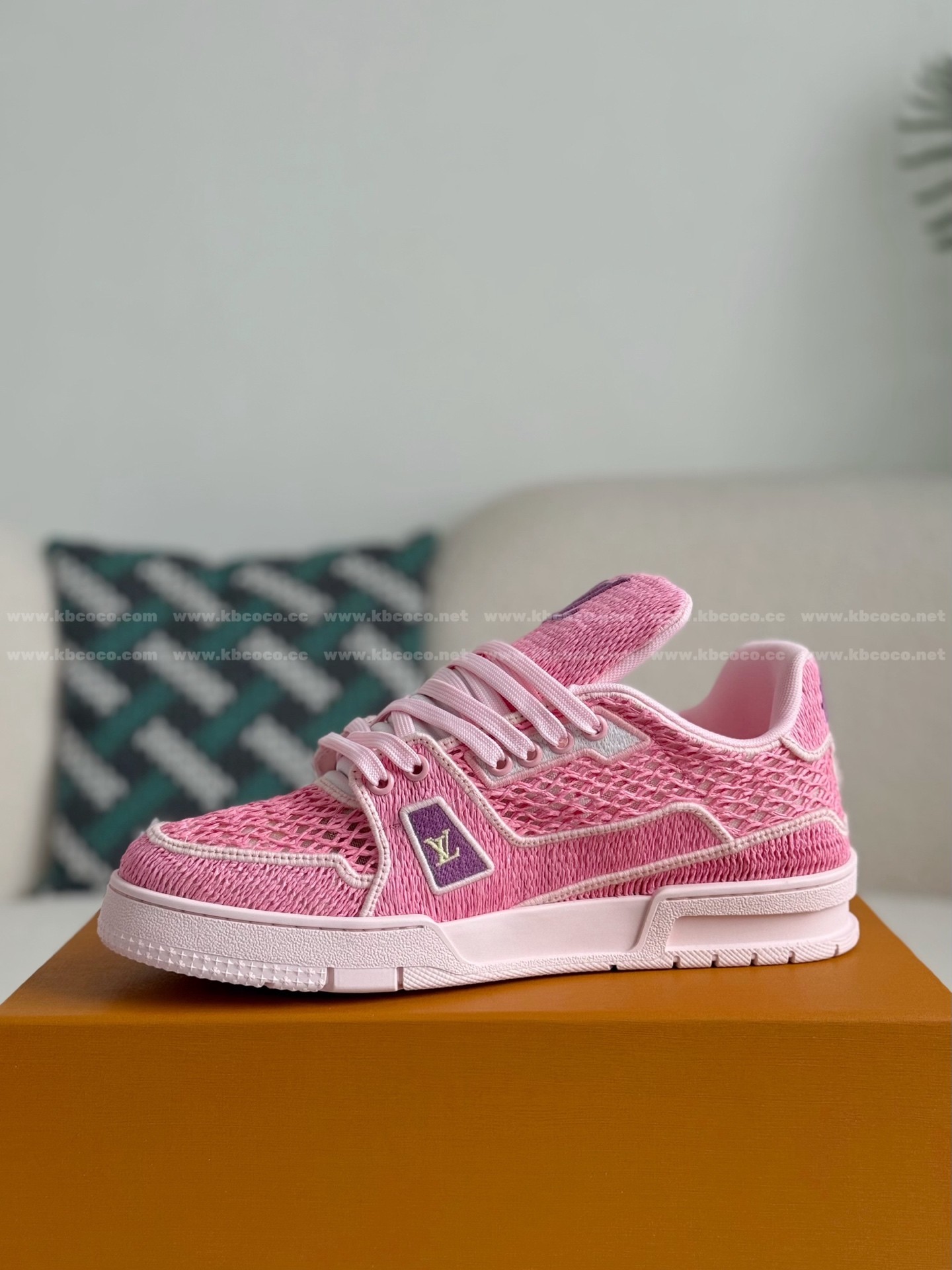 【#5823】 LOUIS VUITTON TRAINER SNEAKERS