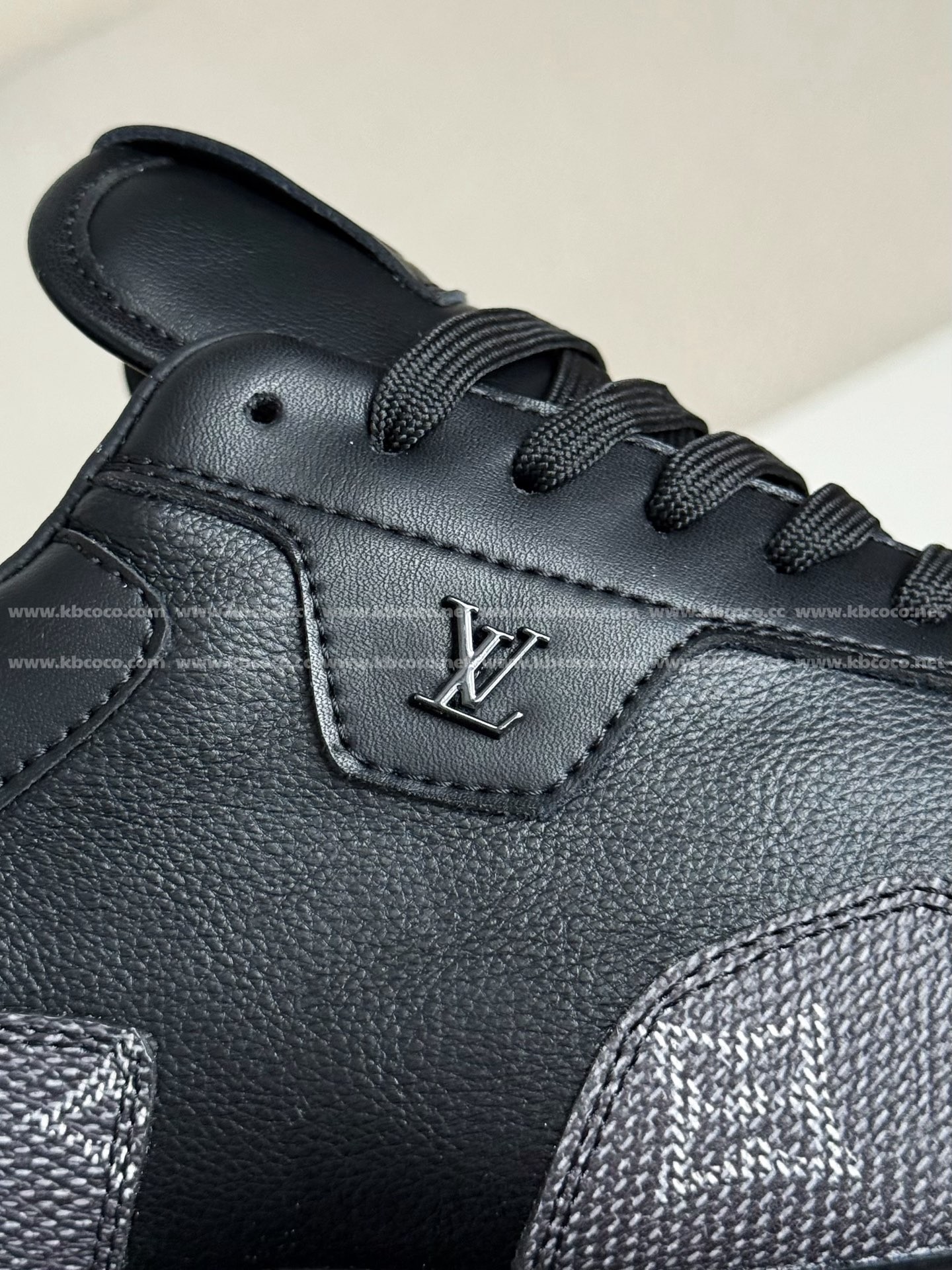 【#5478】 LOUIS VUITTON RUN AWAYCASUAL SHOES