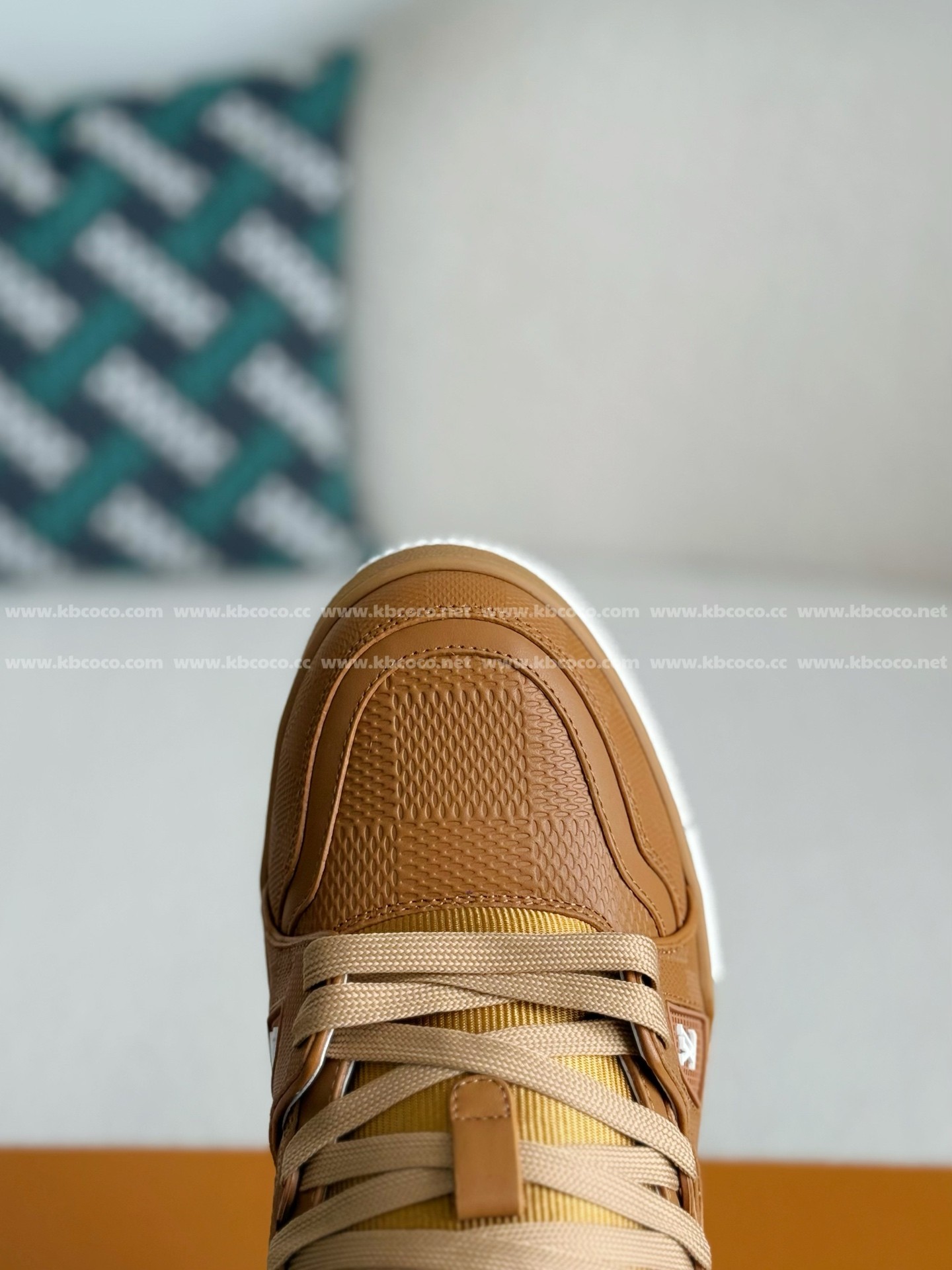 【#5440】 LOUIS VUITTON TRAINER SNEAKERS