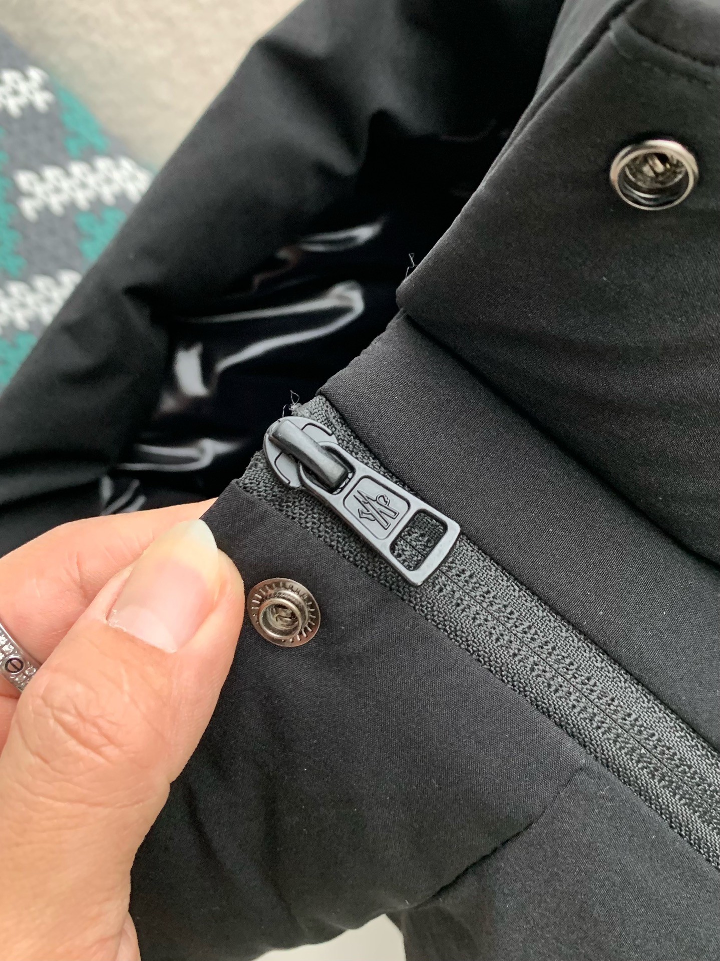 【#2343】Moncler Montbeliard down jacket