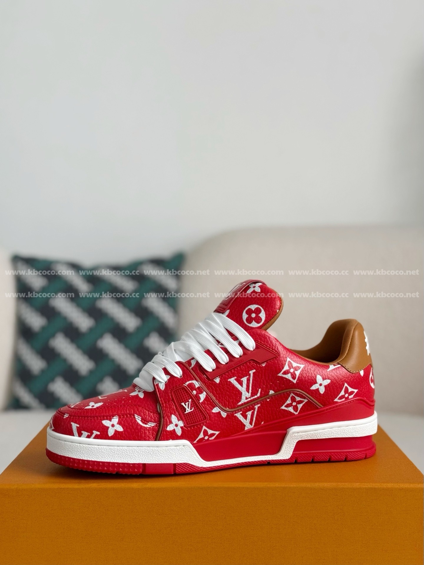 【#4537】 LOUIS VUITTON TRAINER SNEAKERS