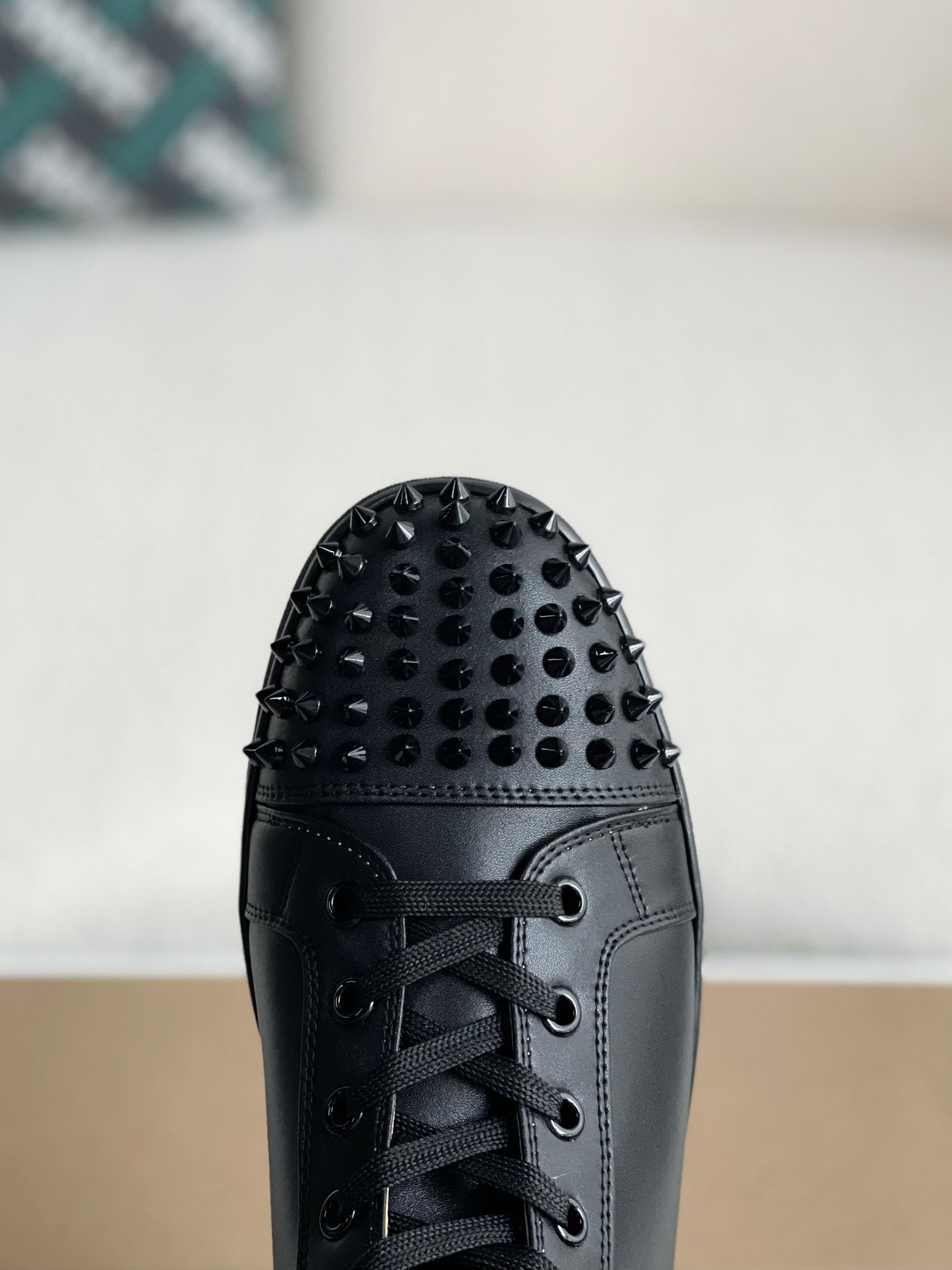 【#2464】Christian Louboutin Sneakers High