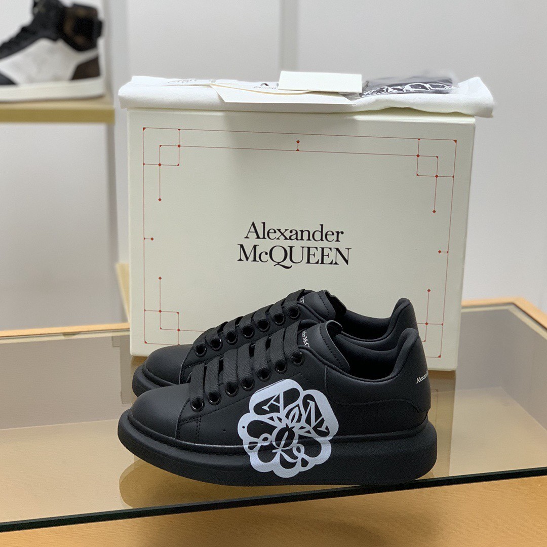 Alexander McQueen MO 3D black bloom Sneakers