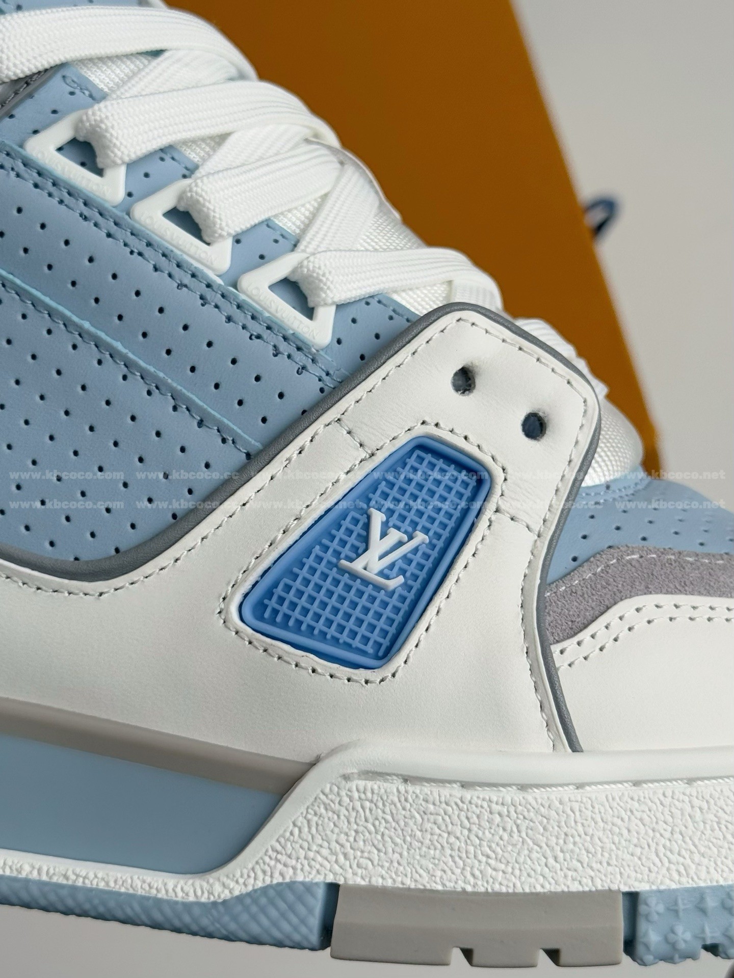 【#5774】 LOUIS VUITTON TRAINER SNEAKERS