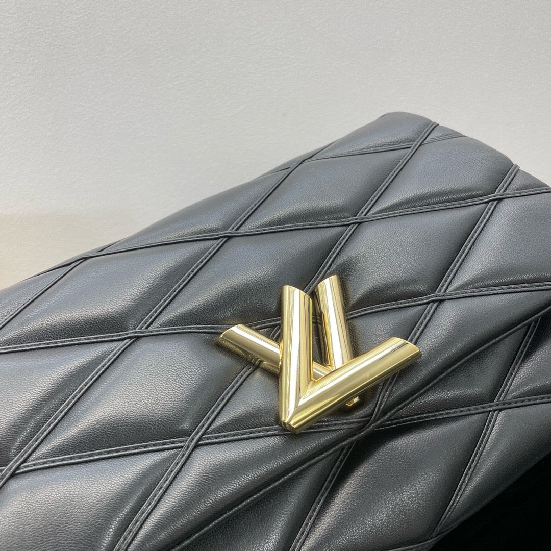 LOUIS VUITTON GO-14 GM