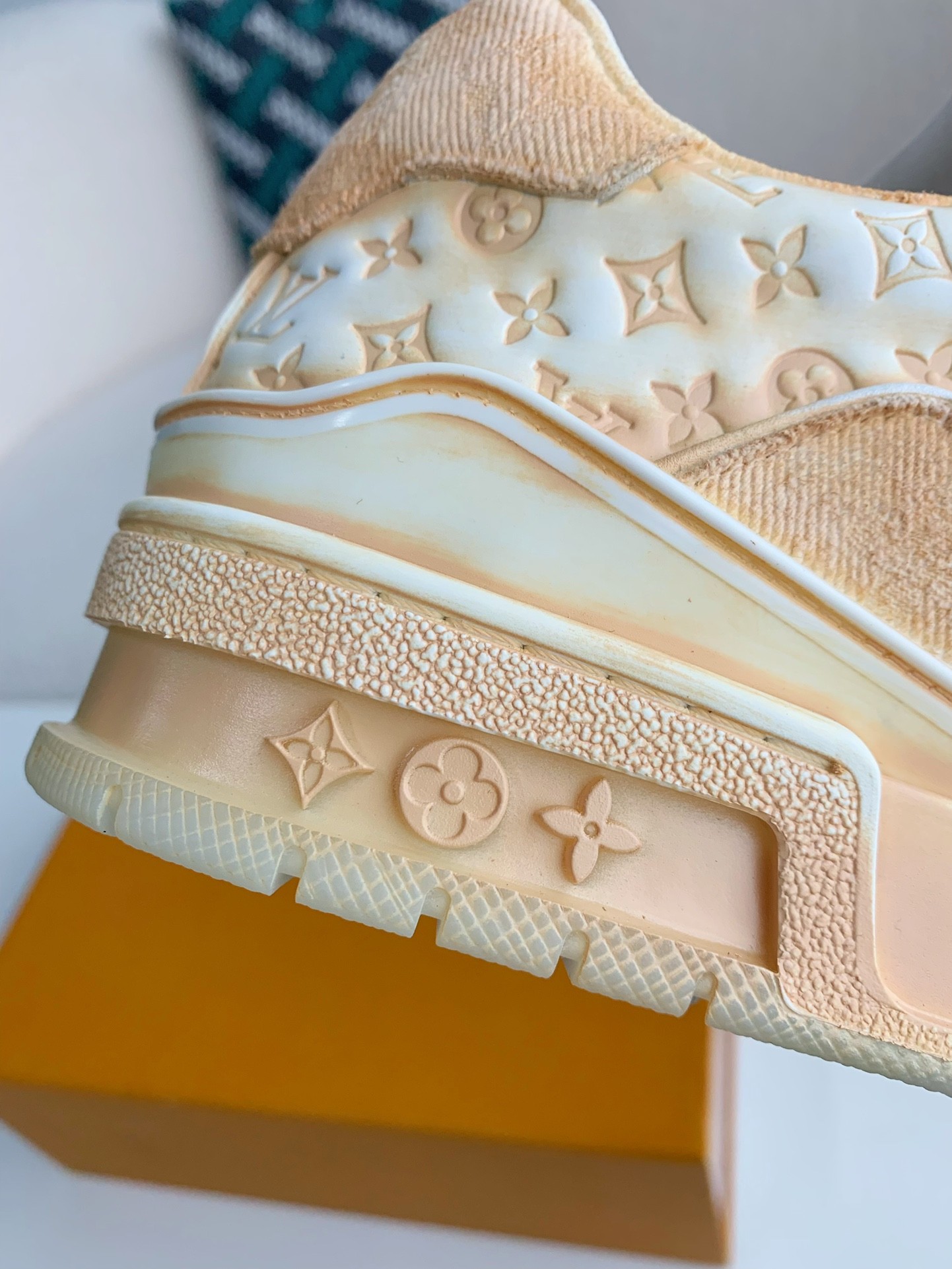 [#3319」 LOUIS VUITTON TRAINER SNEAKERS