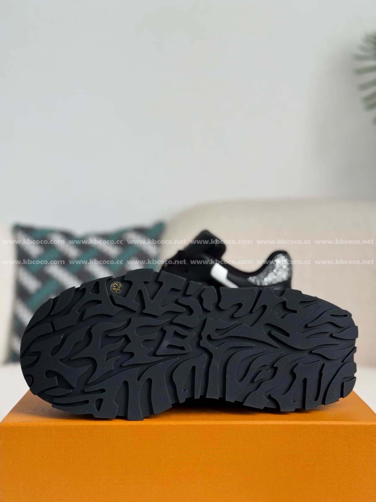 【#5075】 LOUIS VUITTON CASUAL SPORTS SHOES