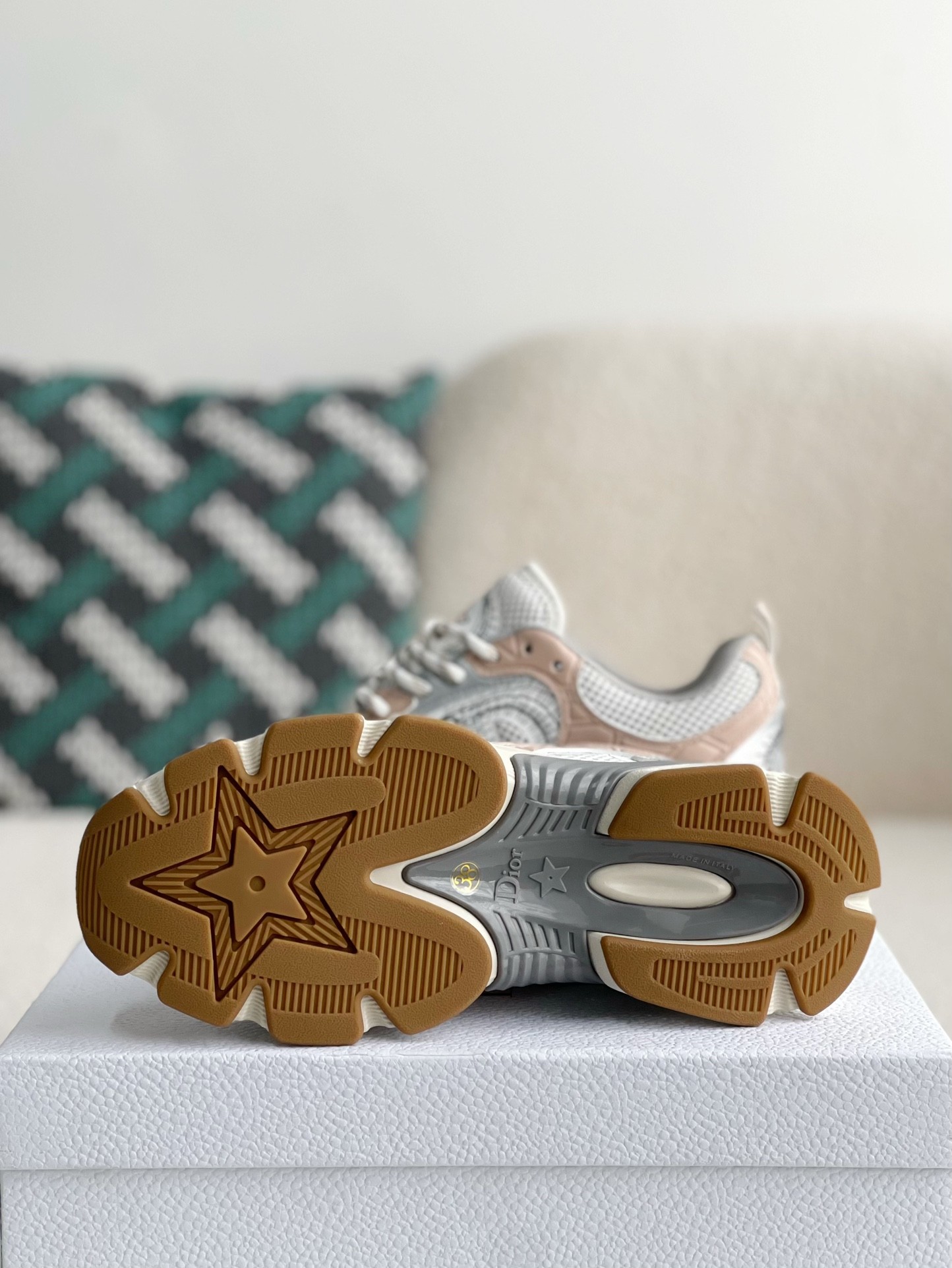 【#3364】 DlOR Running Sneakers