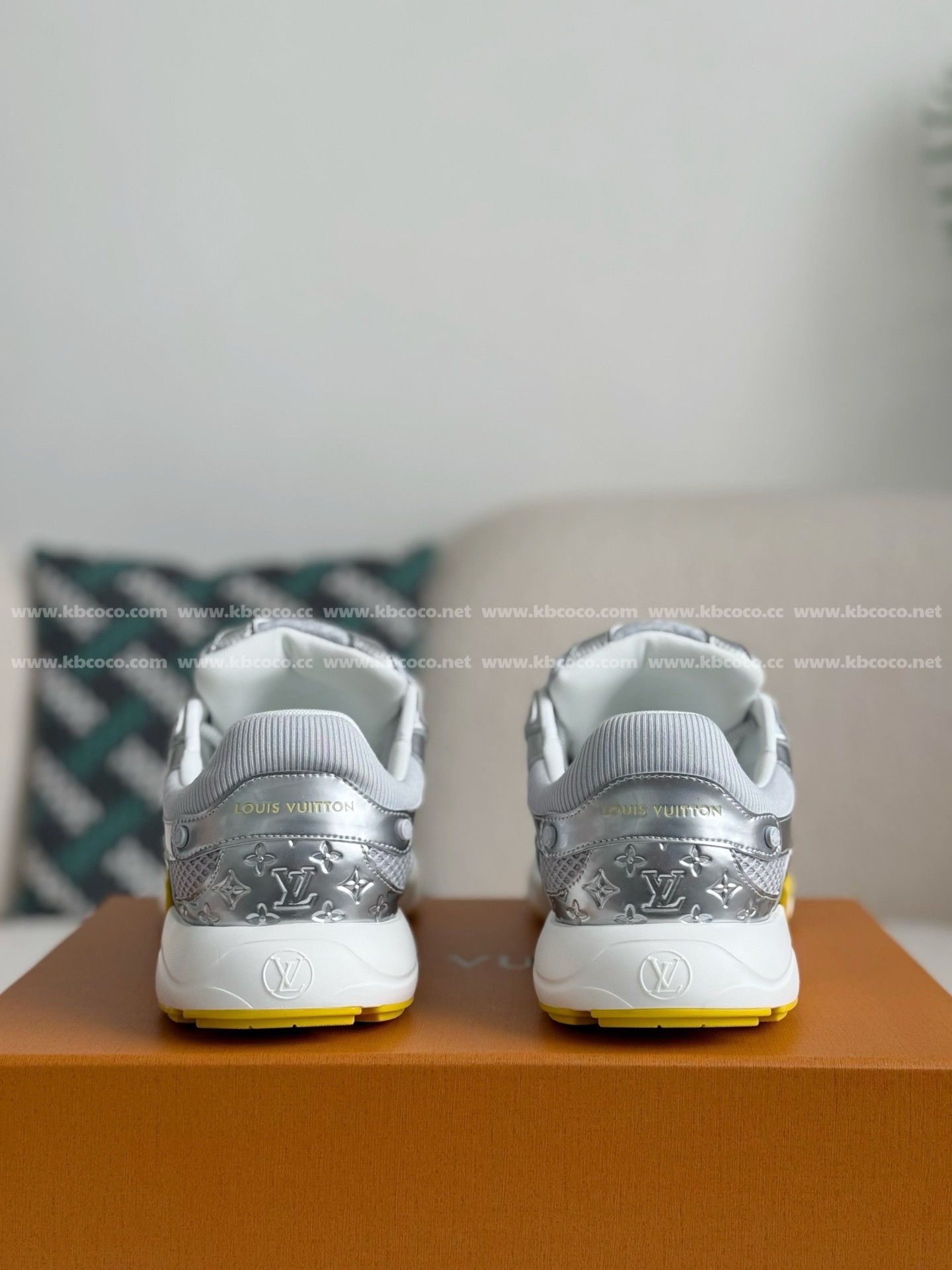 【#5216】 LOUIS VUITTON OLYMPIA CASUAL SHOES