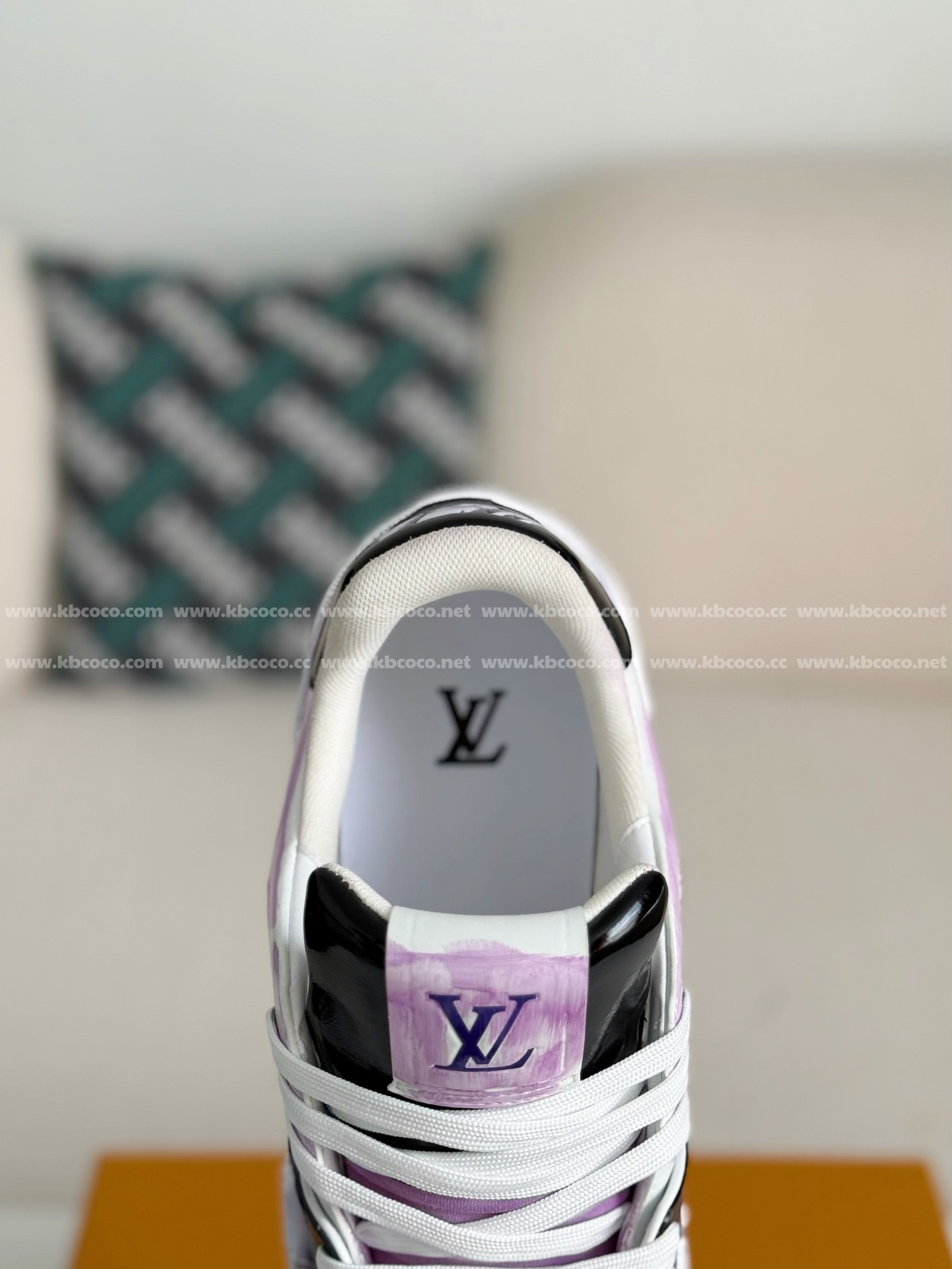 【#4490】 LOUIS VUITTON TRAINER SNEAKERS