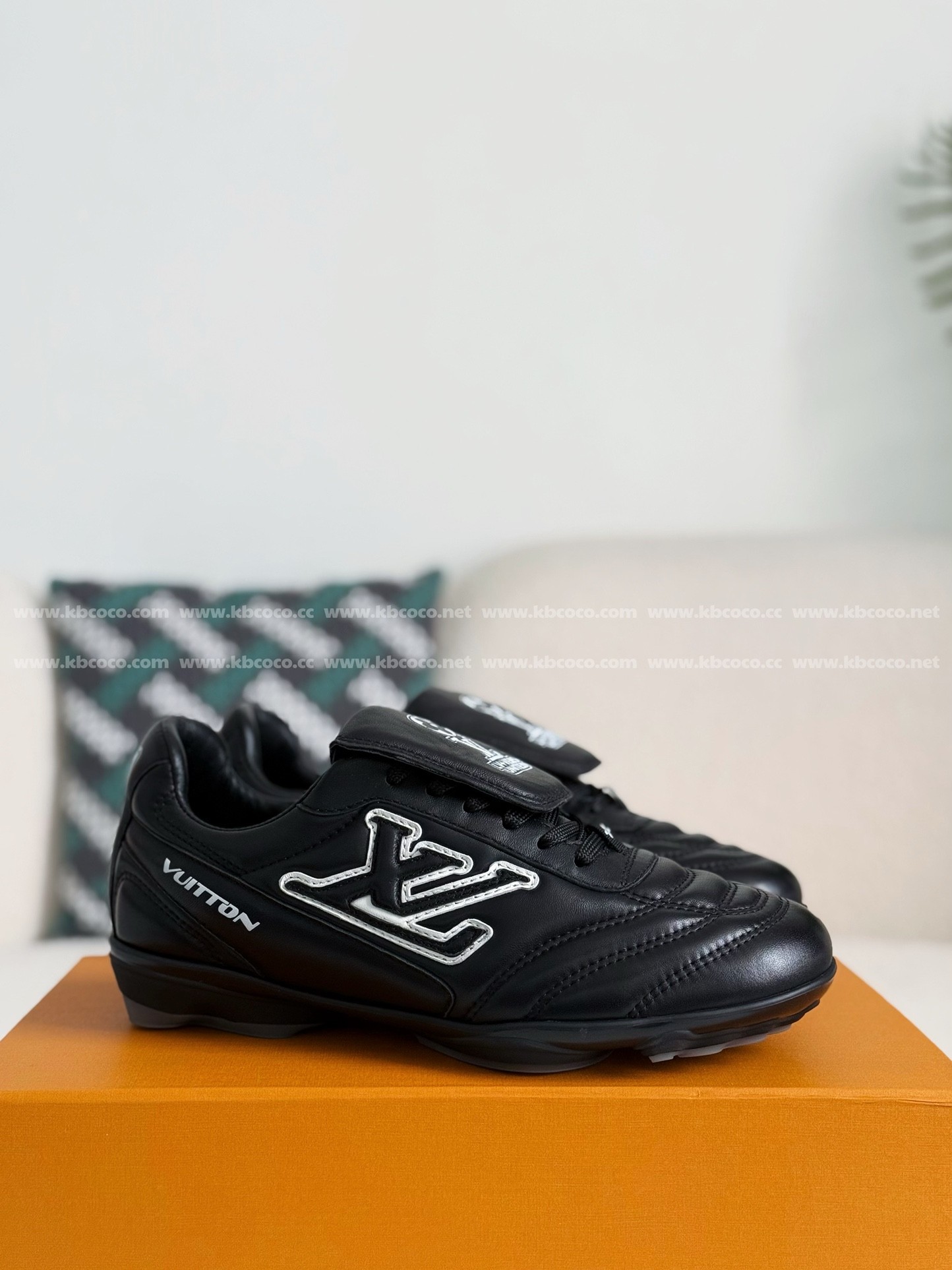 【#4245】LV Footprint Soccer Sneaker