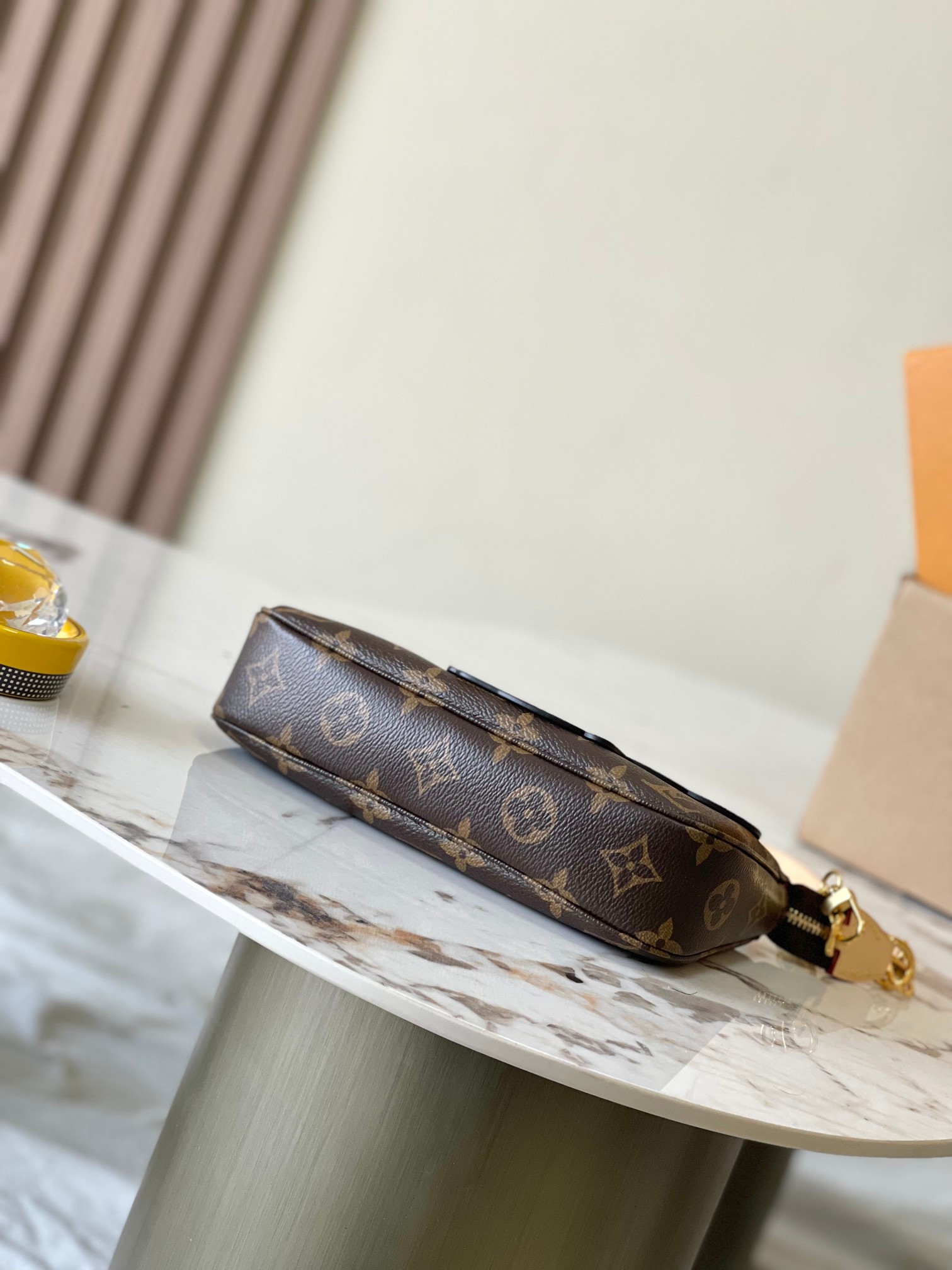 LOUIS VUITTON xTakashi Murakami Pochette Accessories Shoulder bag/top quality M13440