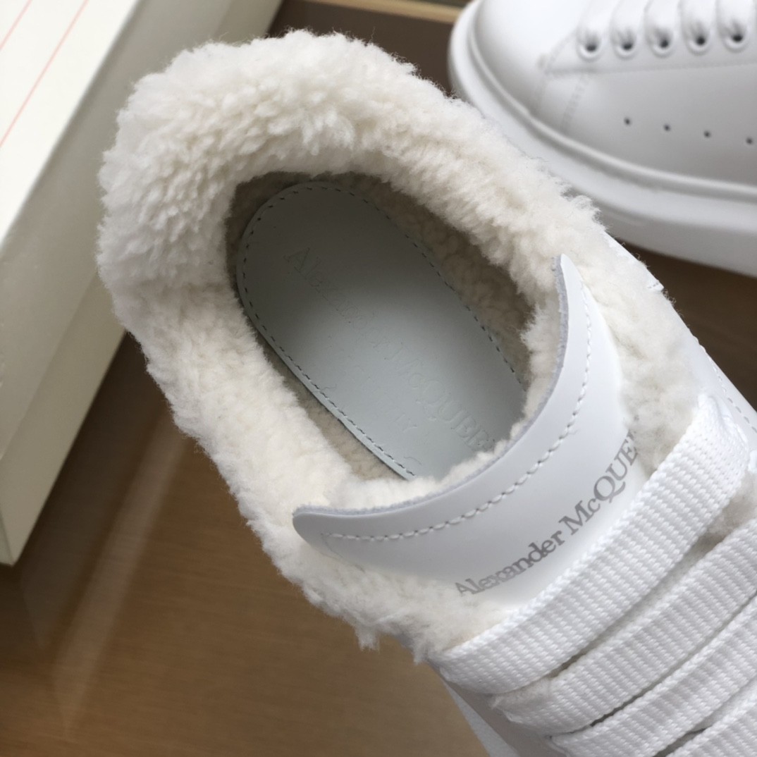Alexander McQueen MO White velvet Lining Sneakers
